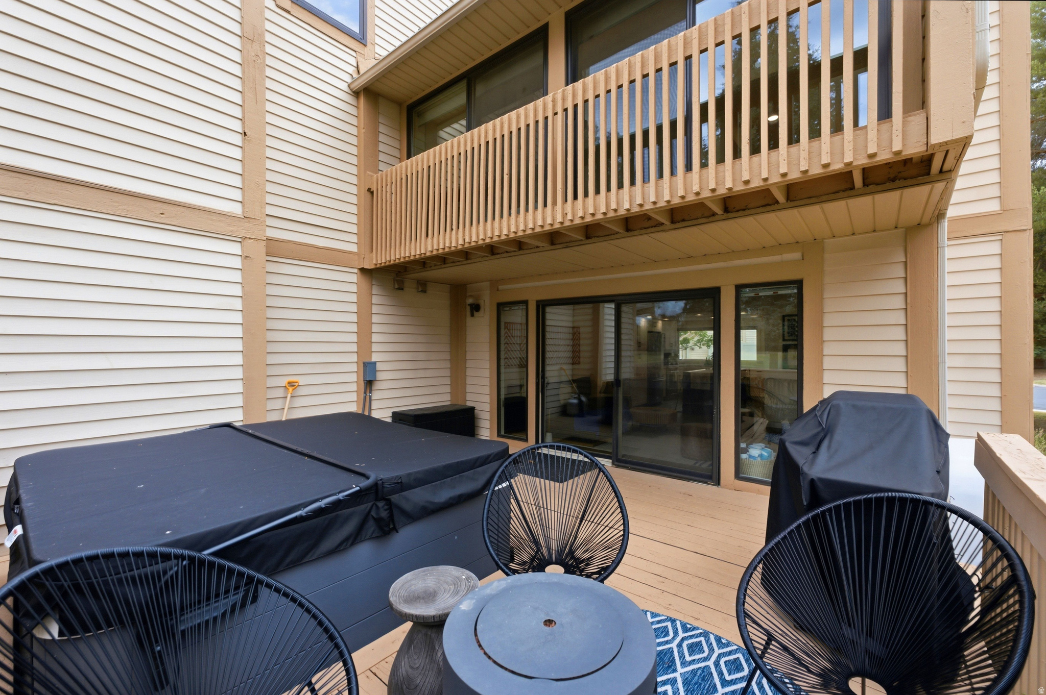 RACQUET CLUB VILLAGE SUB - Residential