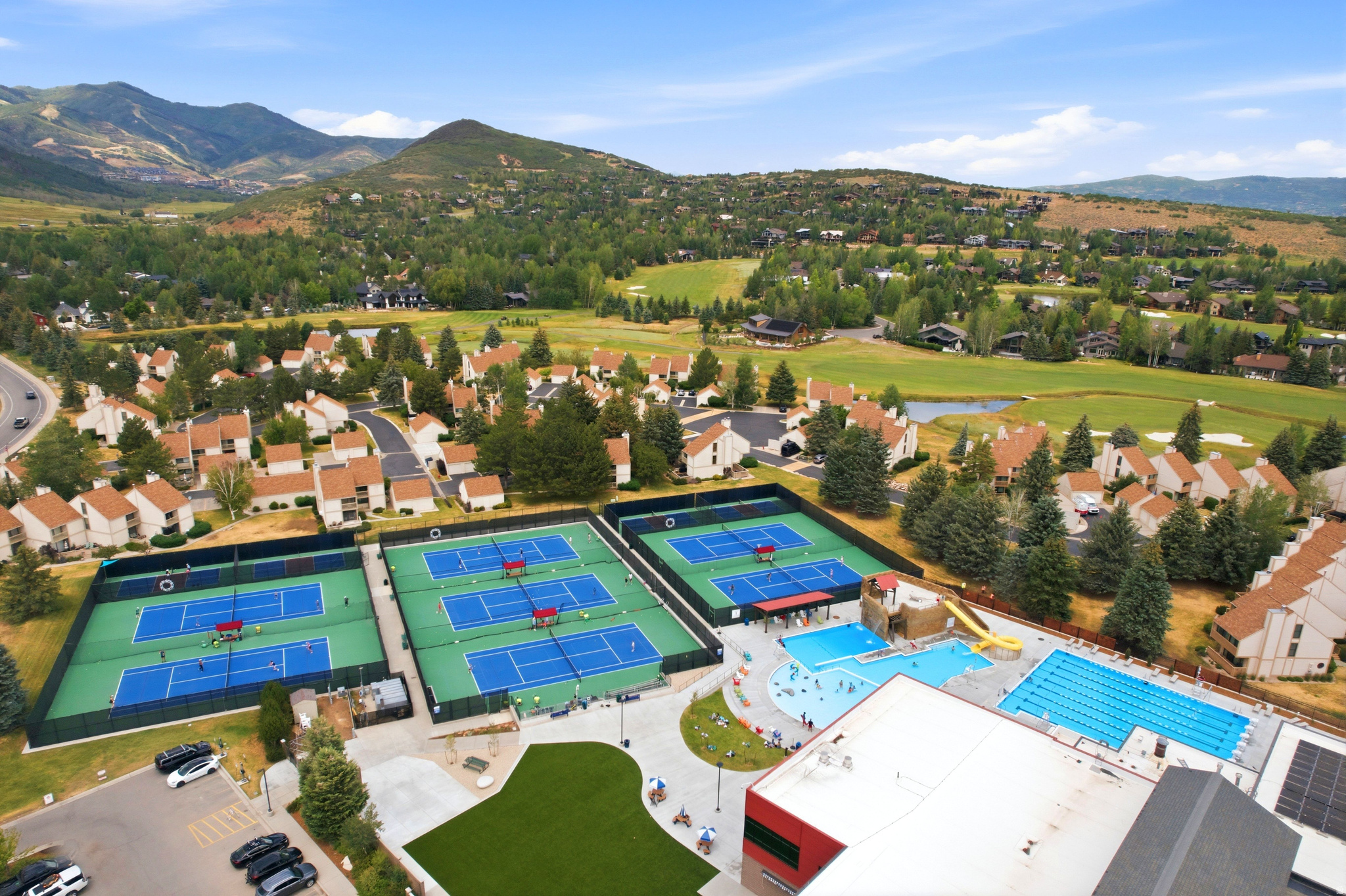 RACQUET CLUB VILLAGE SUB - Residential