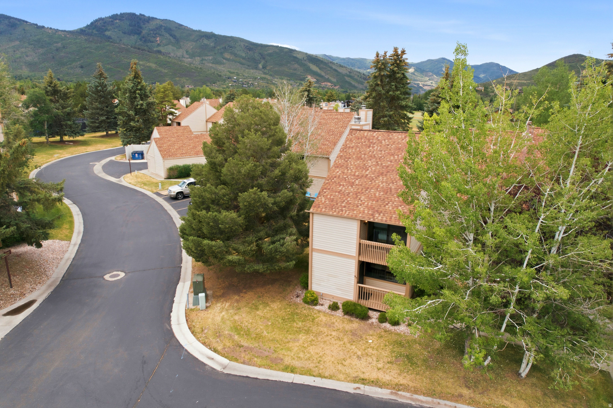 RACQUET CLUB VILLAGE SUB - Residential