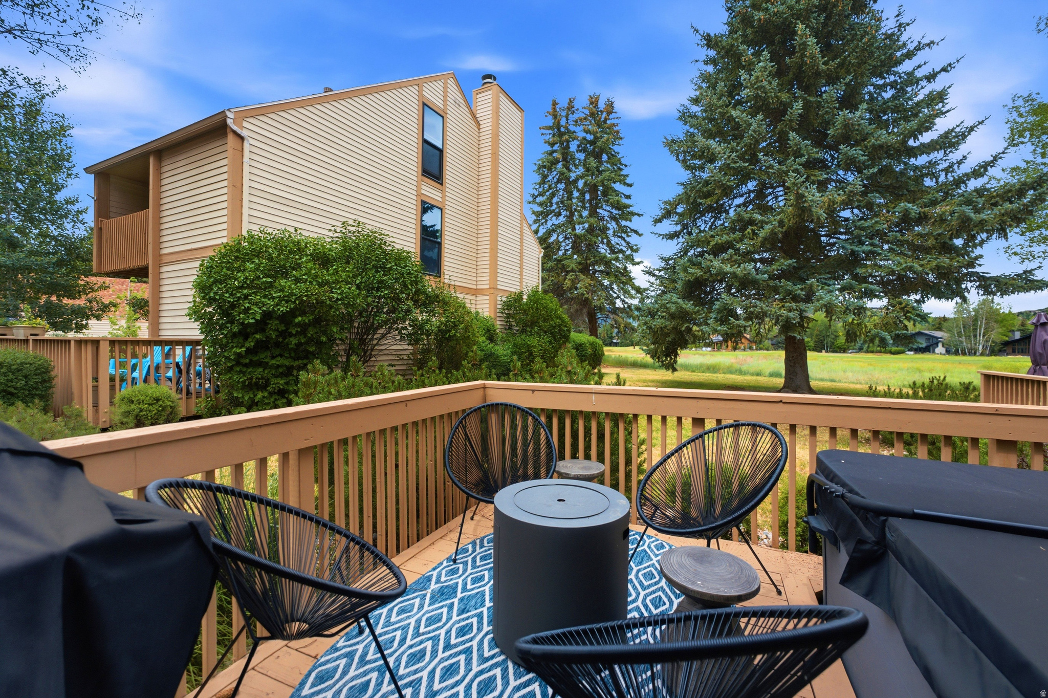 RACQUET CLUB VILLAGE SUB - Residential
