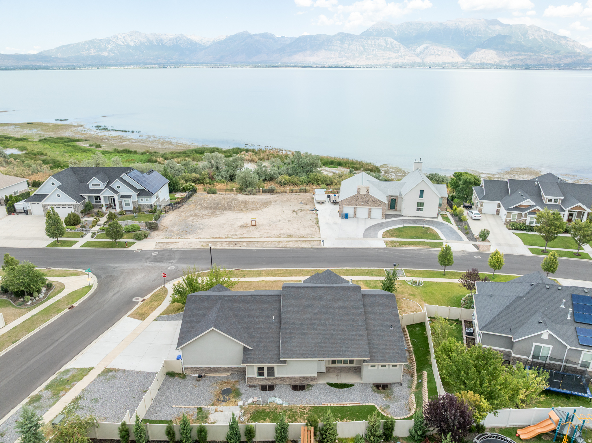HARBOR BAY PHASE 4 - Residential