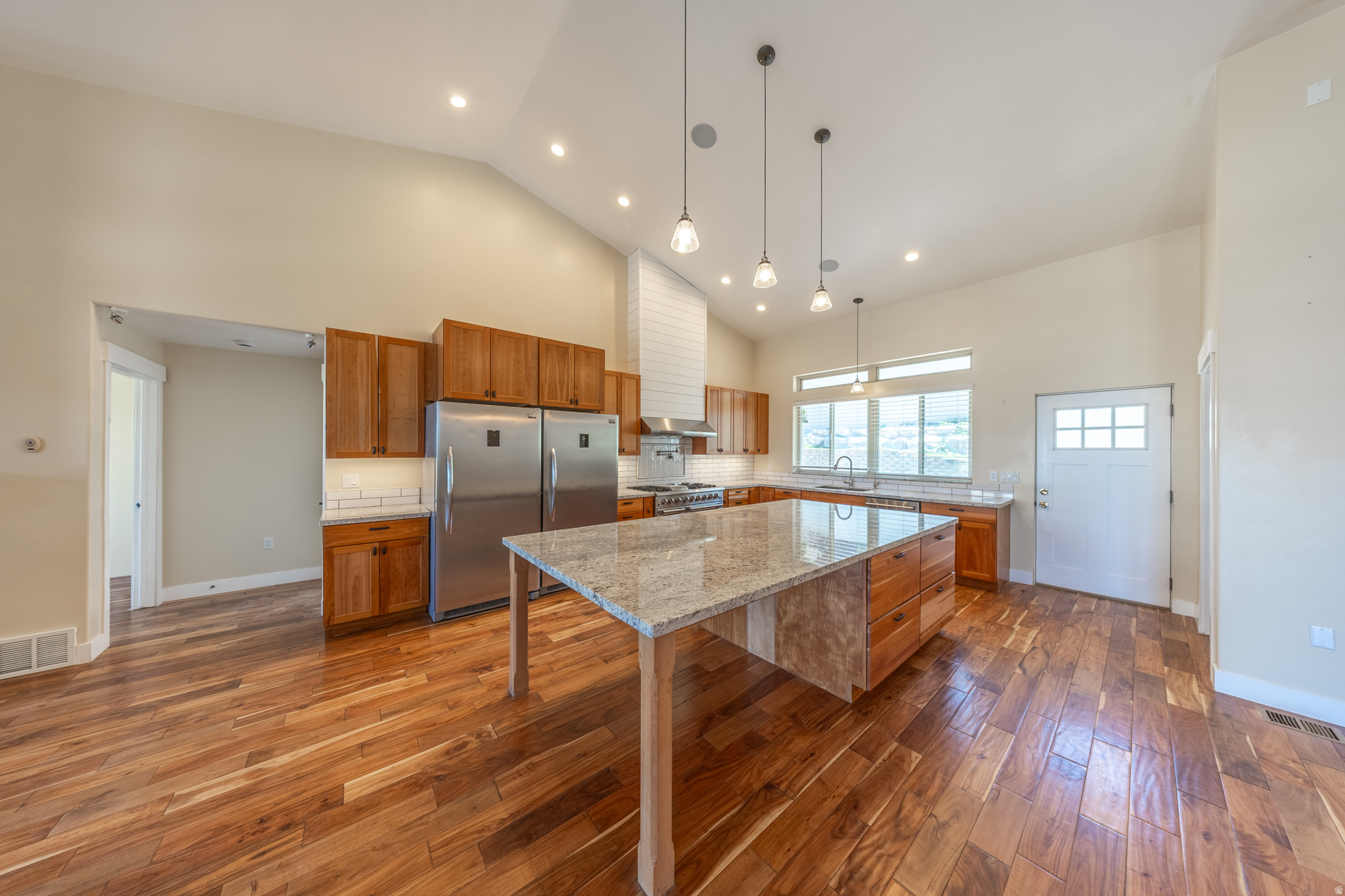 HARBOR BAY PHASE 4 - Residential