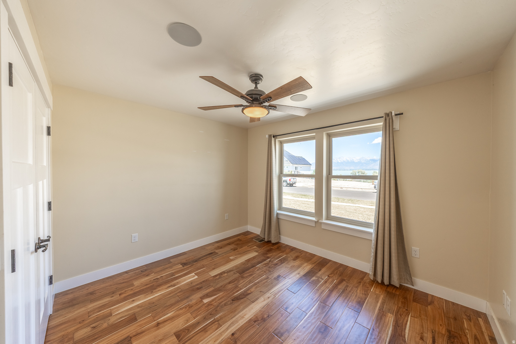 HARBOR BAY PHASE 4 - Residential
