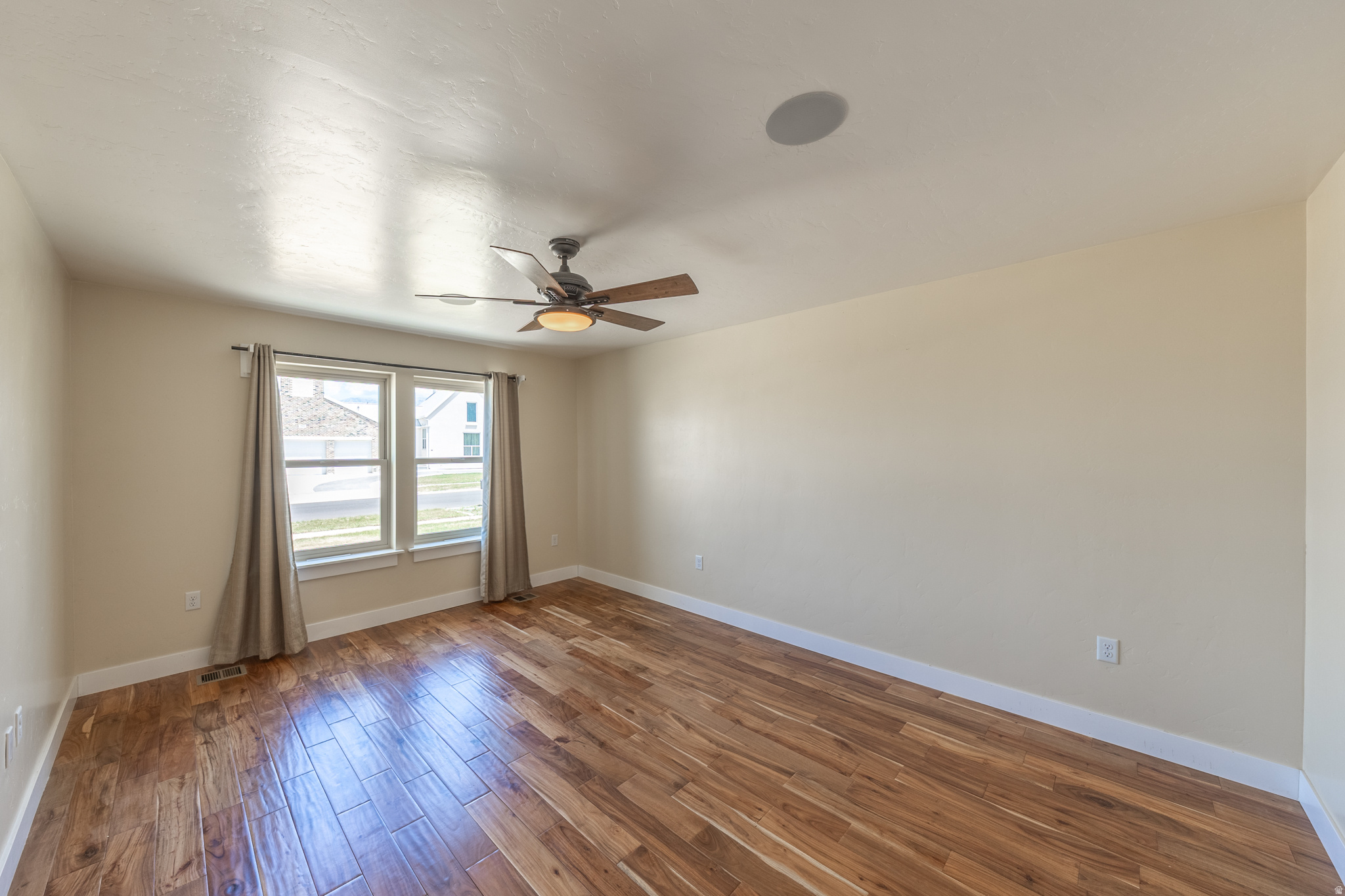 HARBOR BAY PHASE 4 - Residential