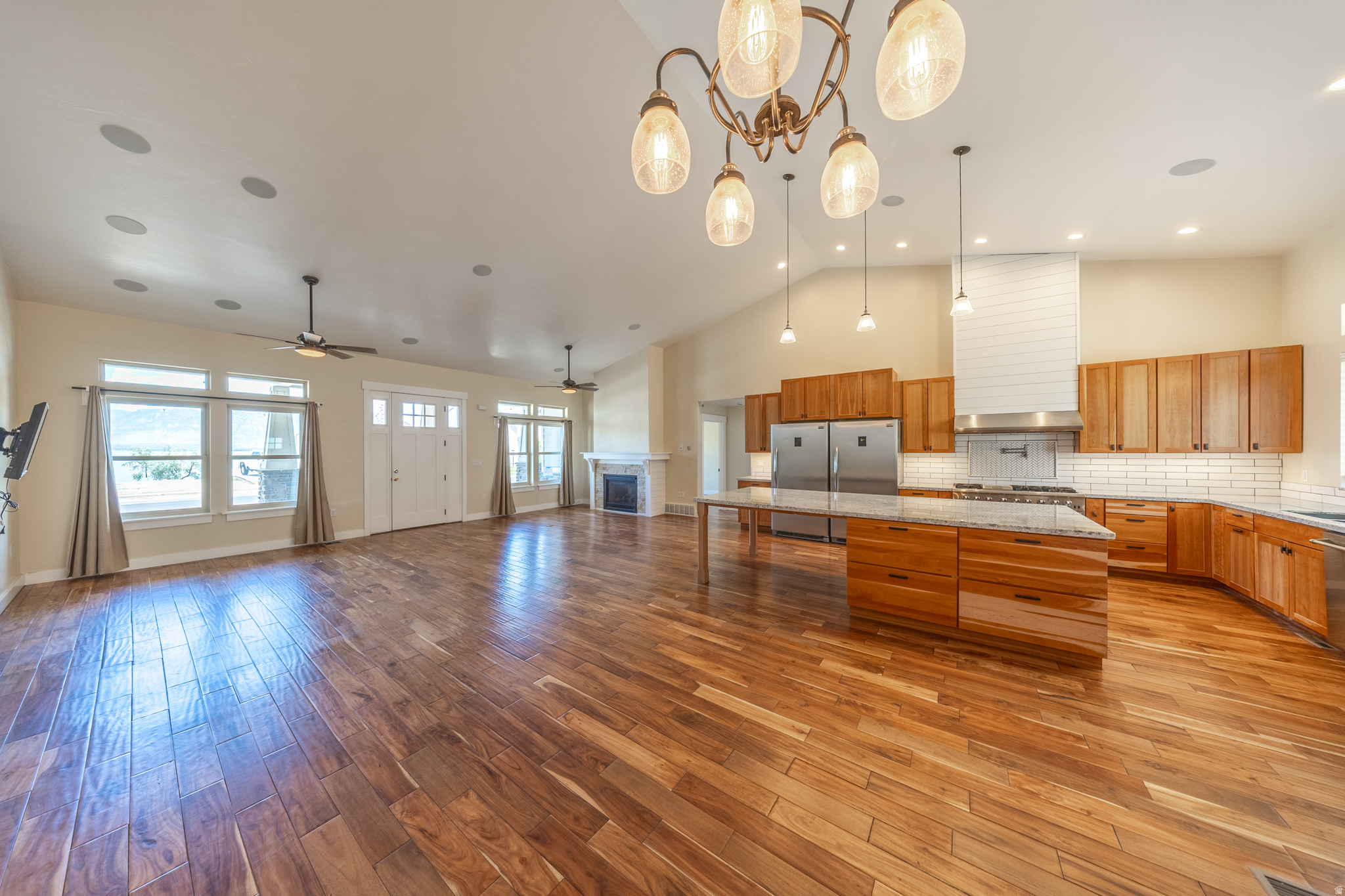 HARBOR BAY PHASE 4 - Residential
