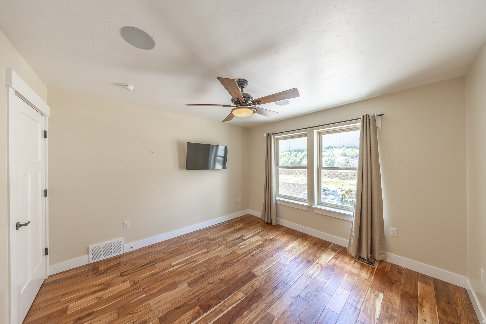 HARBOR BAY PHASE 4 - Residential