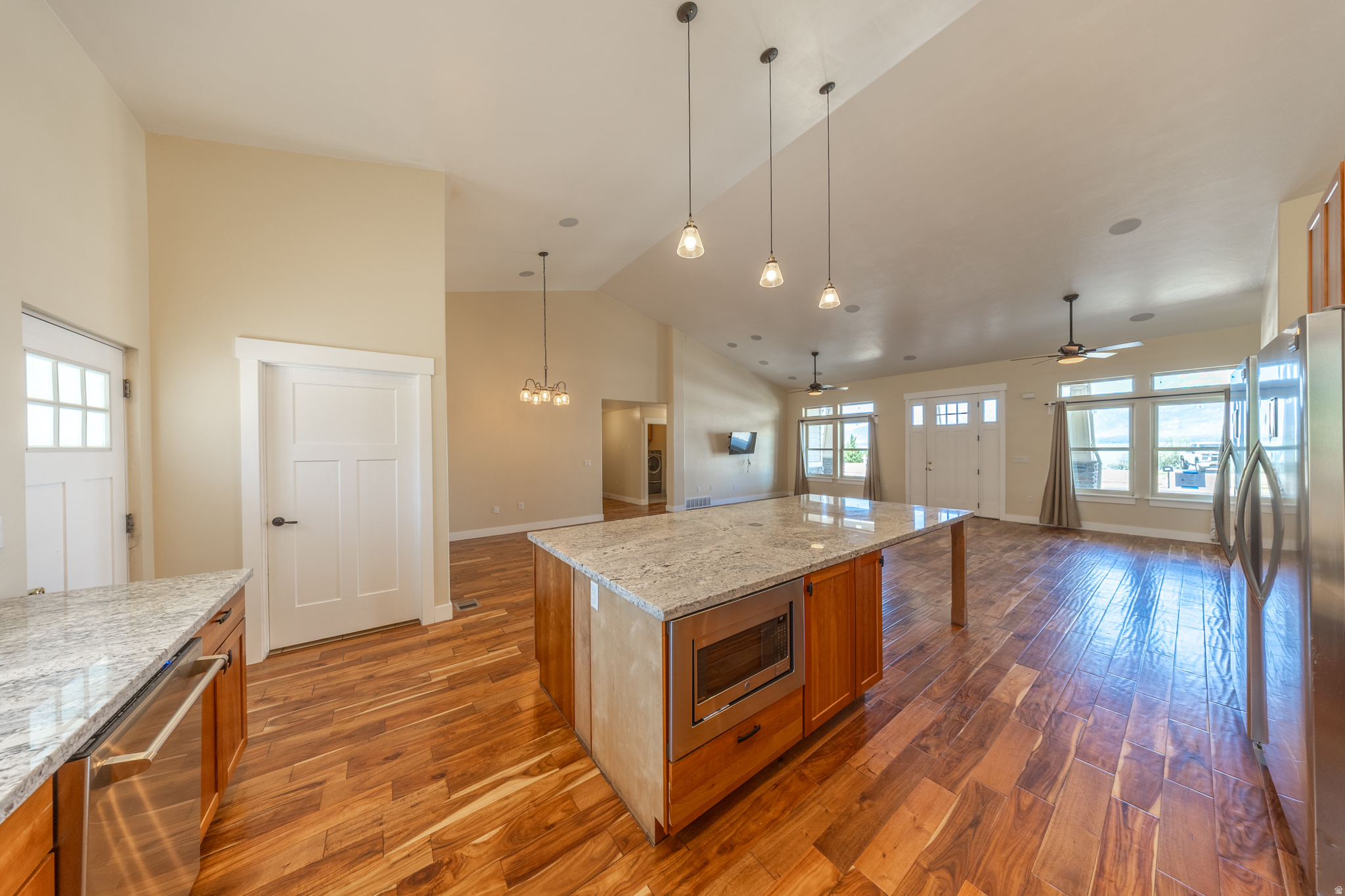HARBOR BAY PHASE 4 - Residential