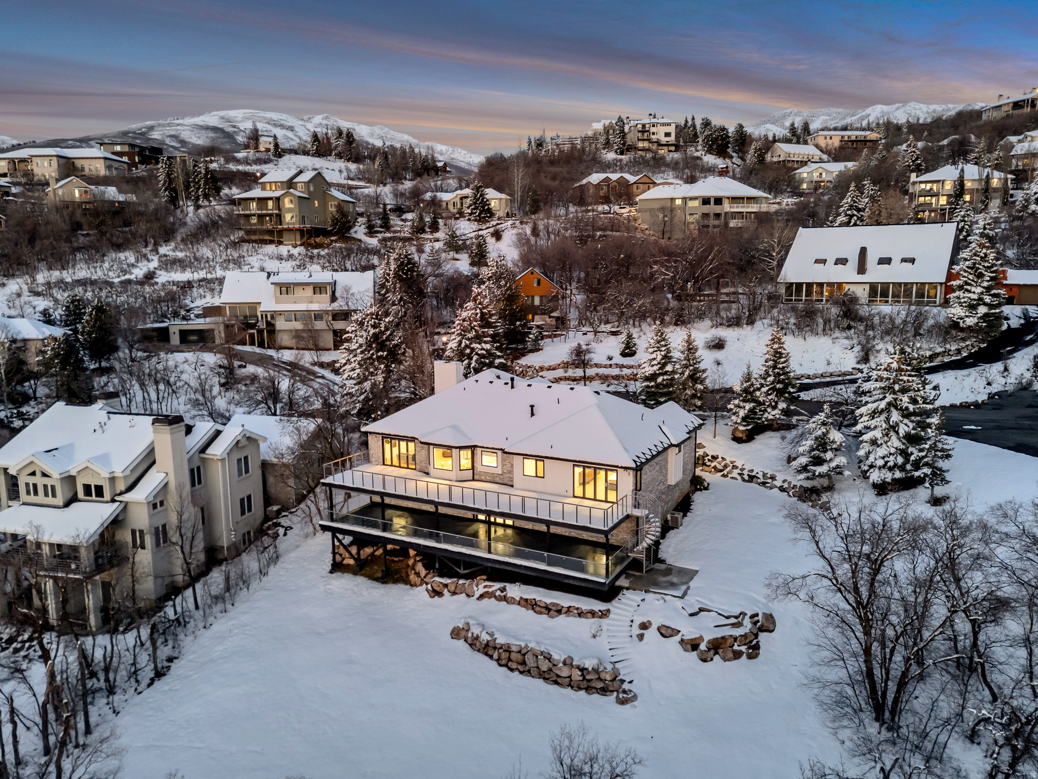 MAPLE COVE - Residential