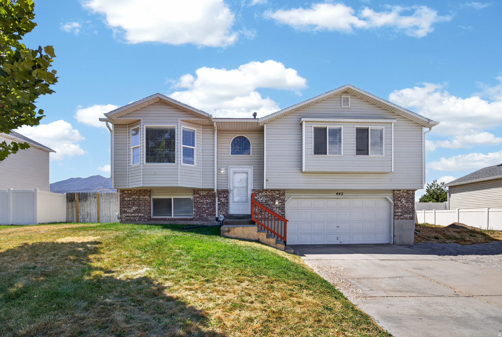 EASTLAND ESTATES - Residential
