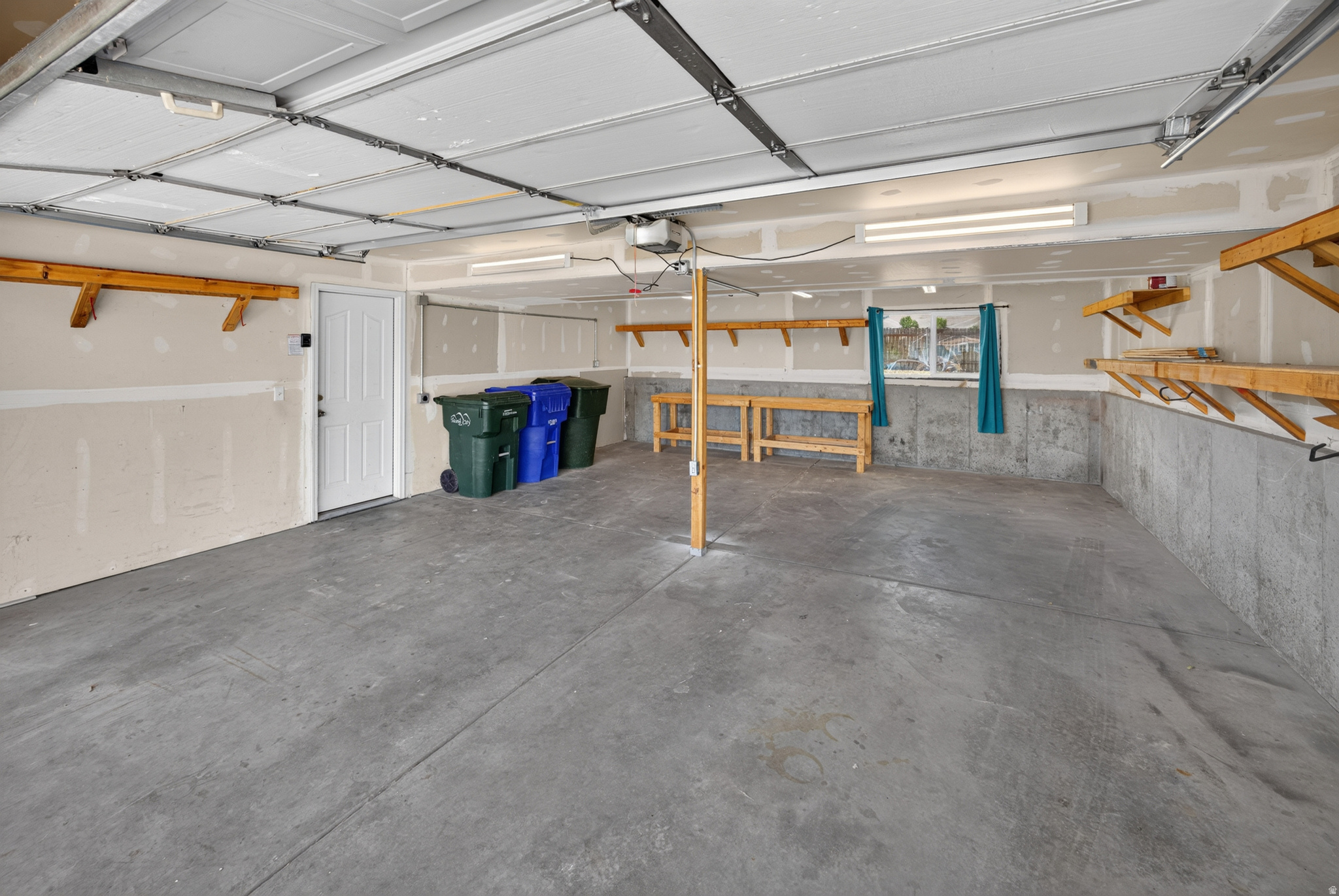 EASTLAND ESTATES - Residential