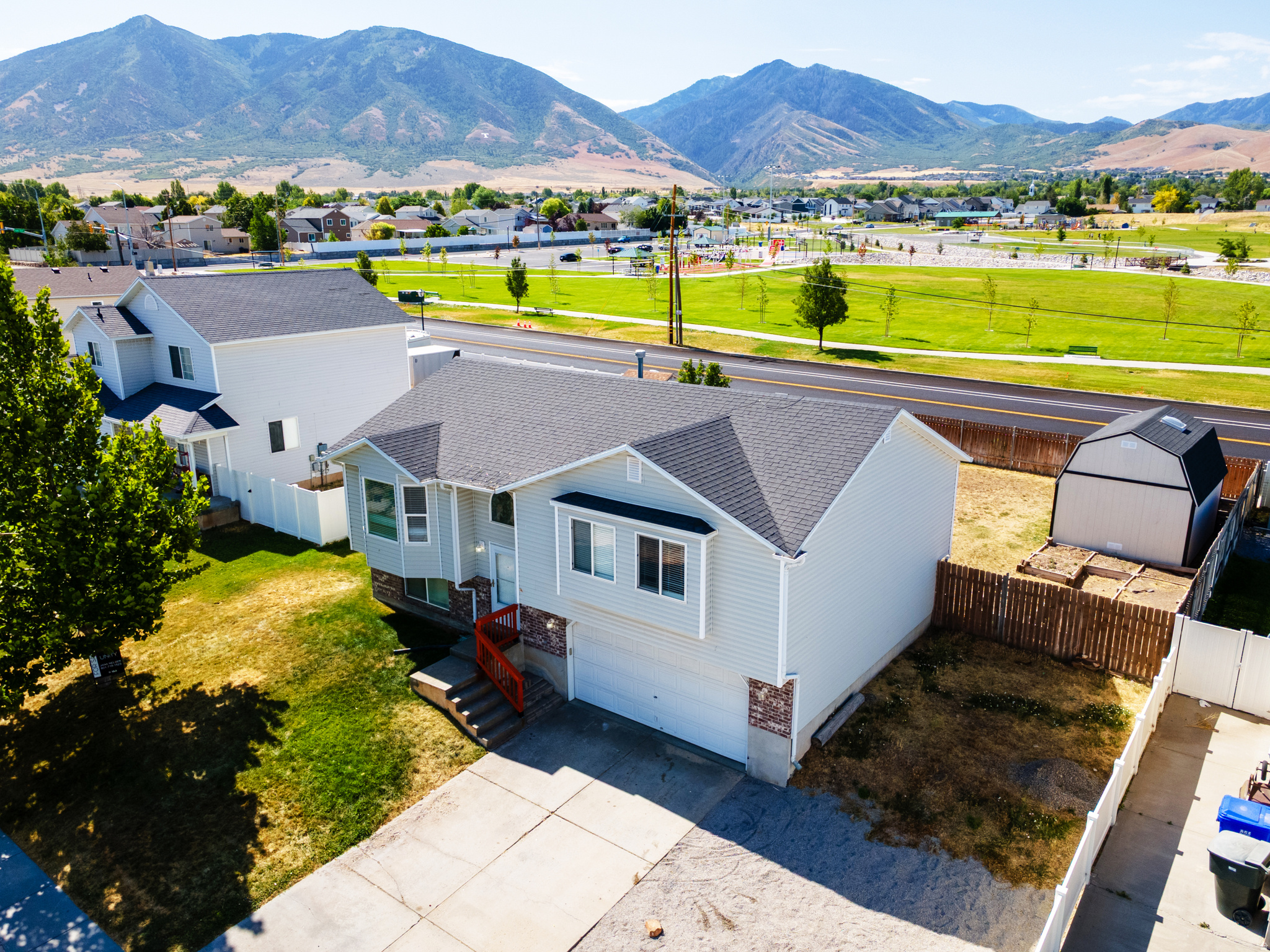 EASTLAND ESTATES - Residential