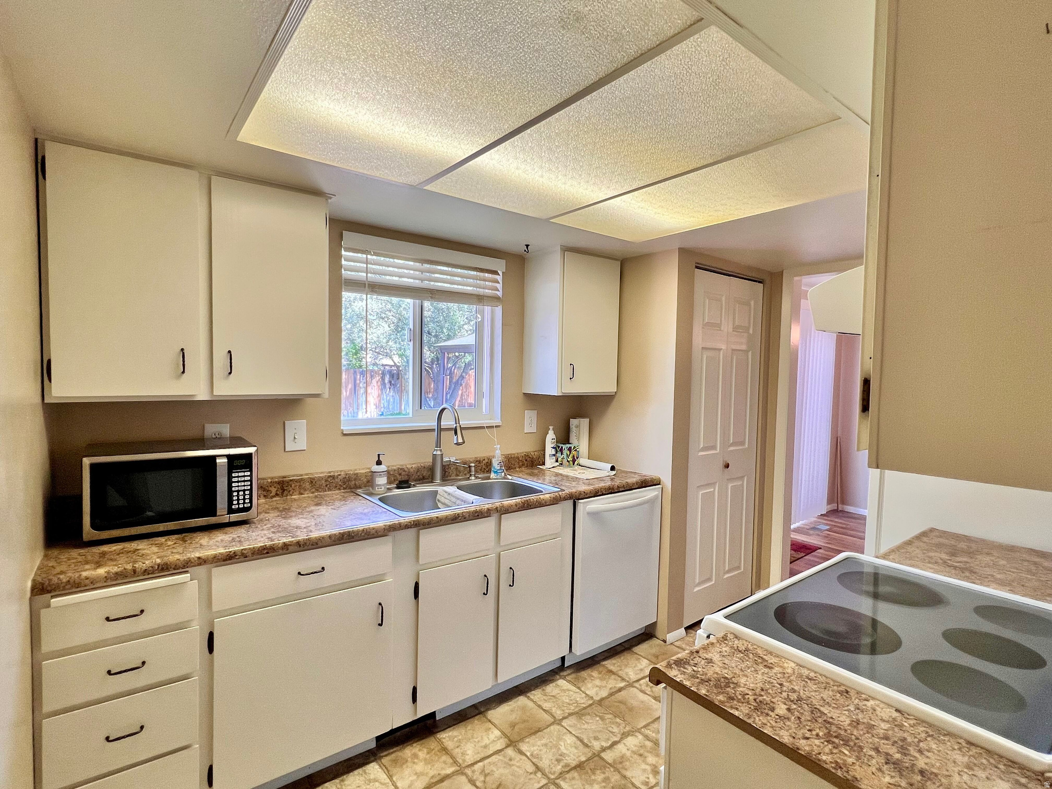 EASTWOOD HILLS SUB - Residential