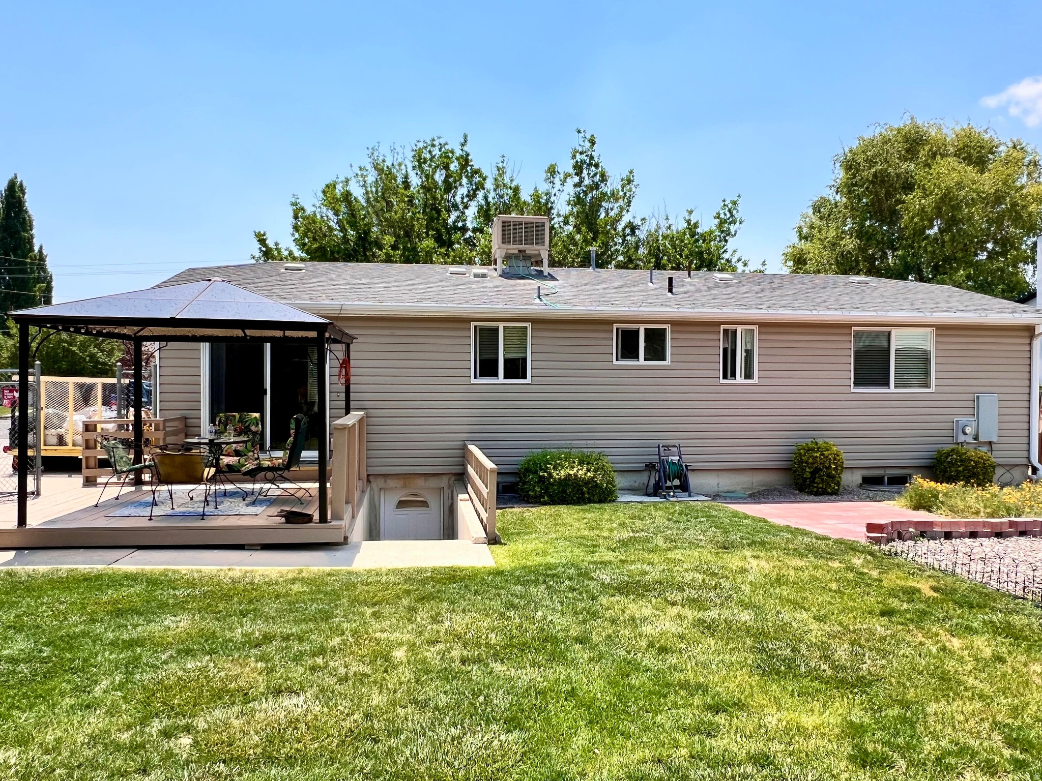 EASTWOOD HILLS SUB - Residential
