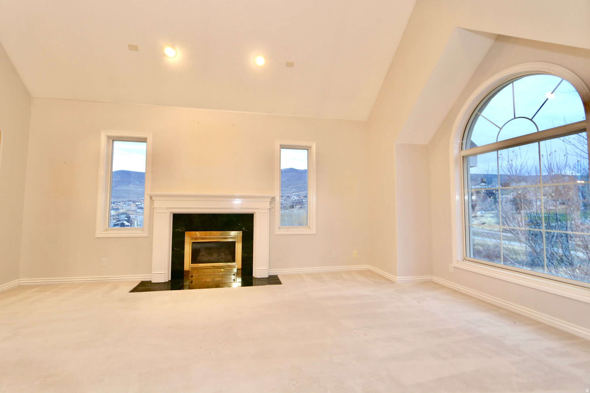 VALLEY HILLS ESTATES - Residential