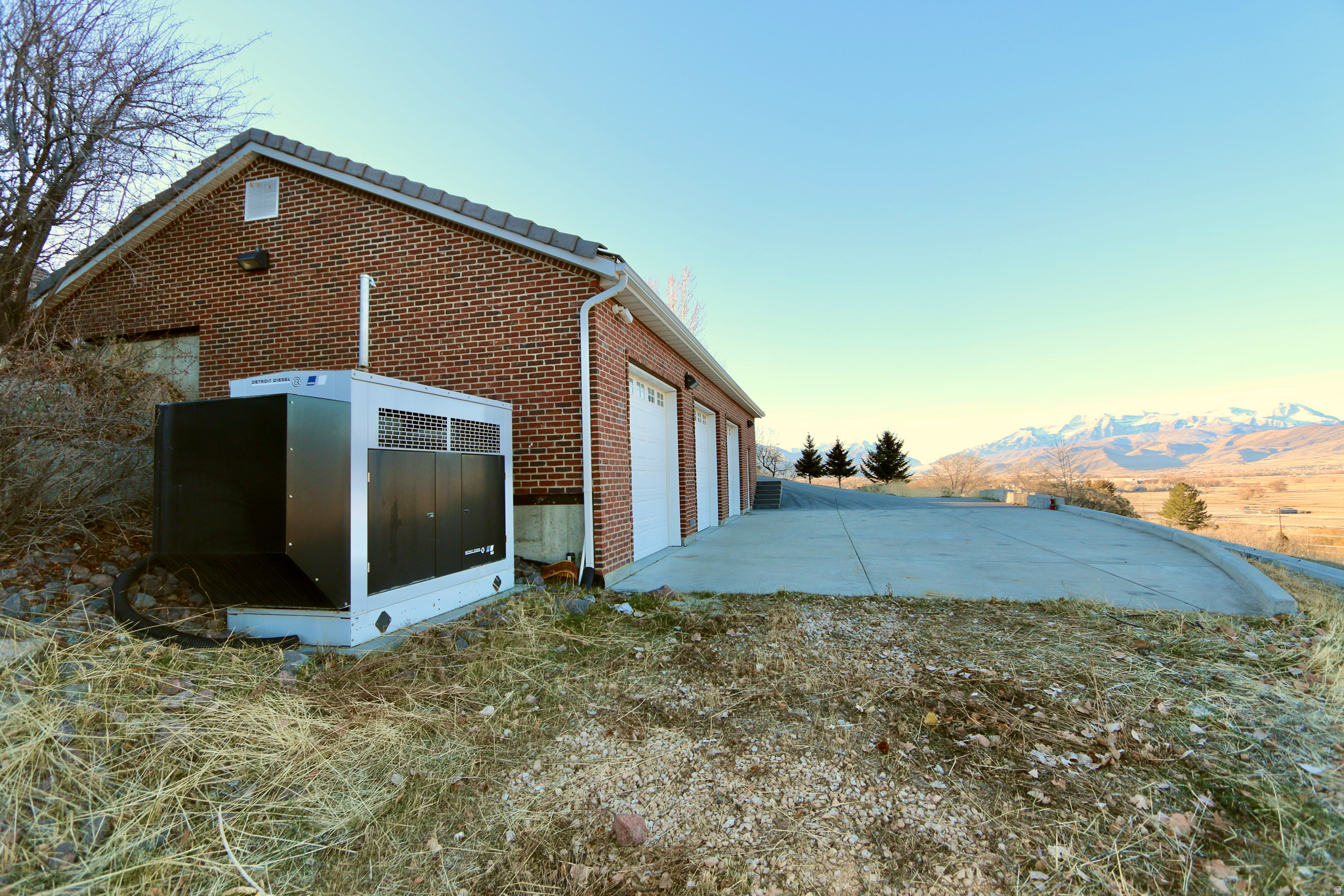 VALLEY HILLS ESTATES - Residential