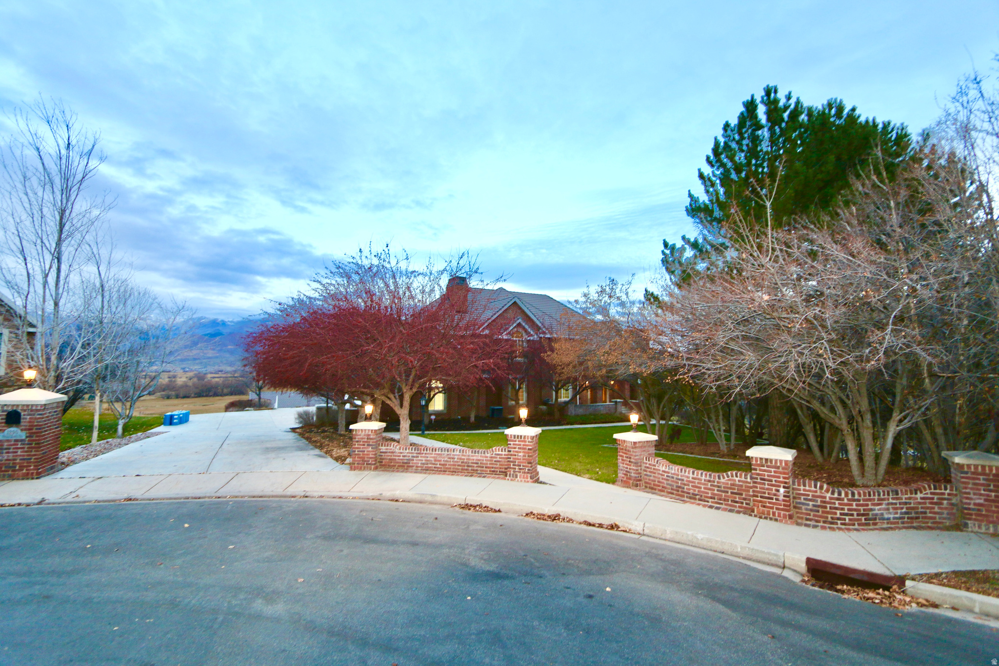 VALLEY HILLS ESTATES - Residential