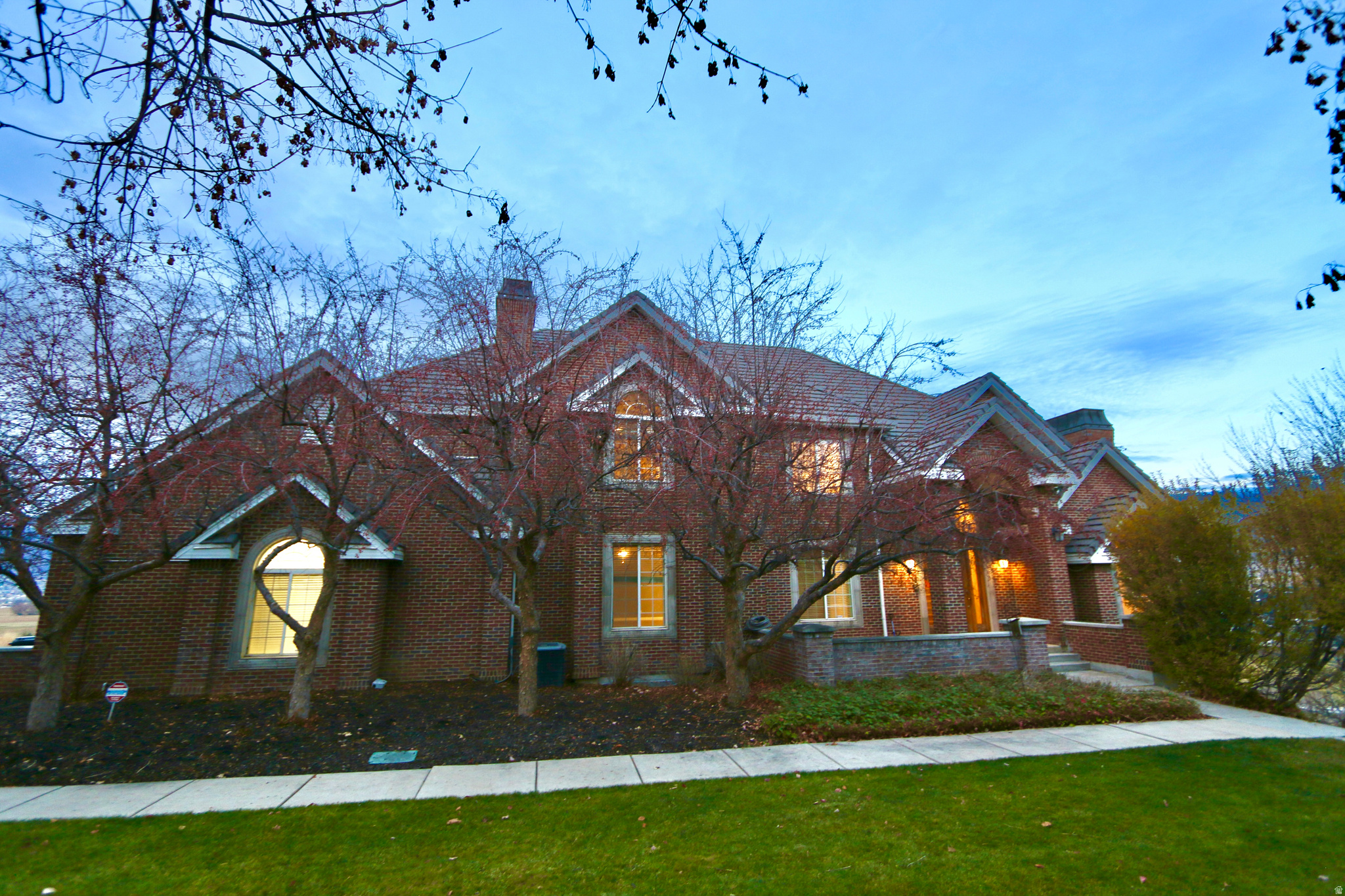 VALLEY HILLS ESTATES - Residential