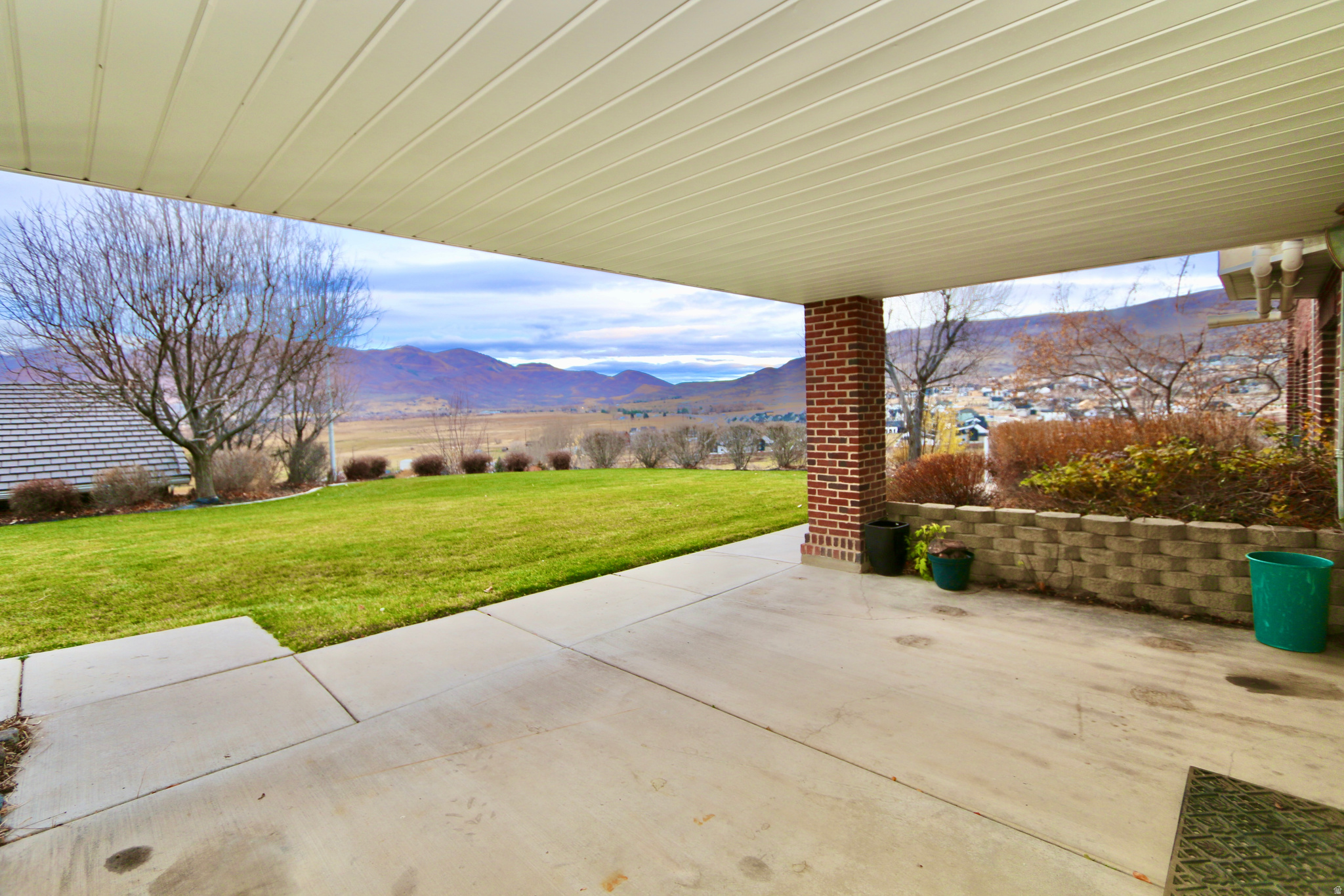 VALLEY HILLS ESTATES - Residential