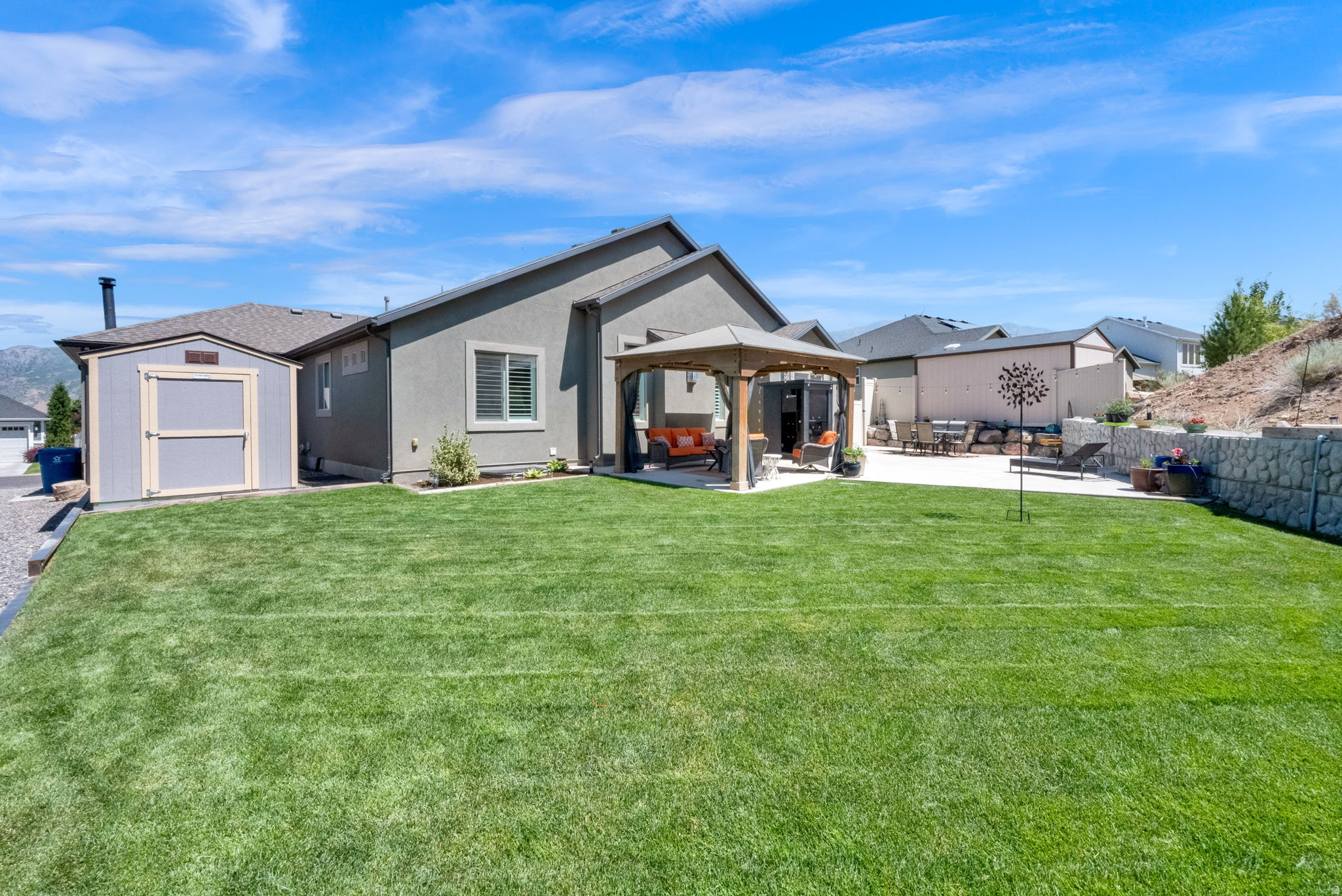 SUMMIT RIDGE - Residential