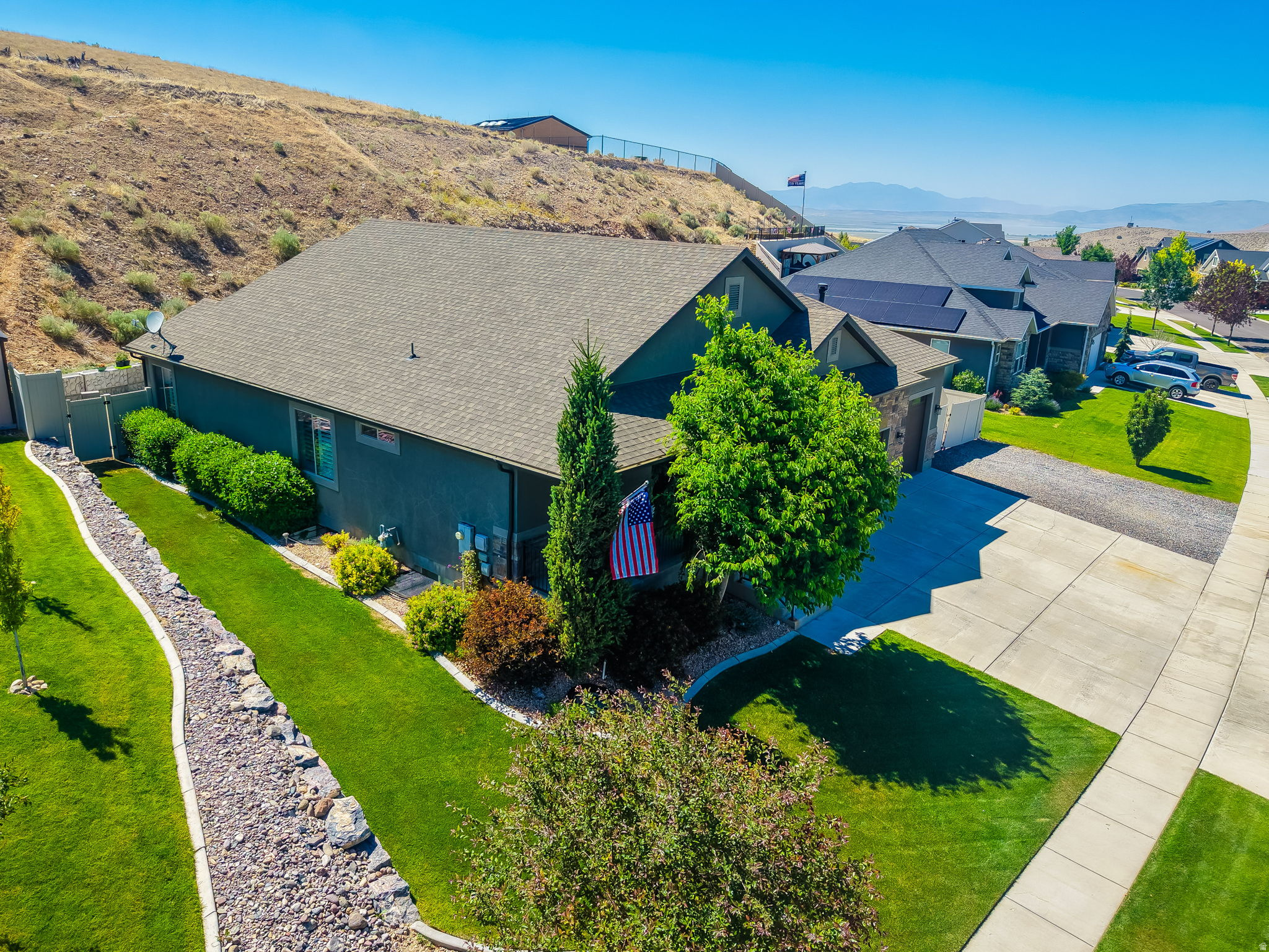SUMMIT RIDGE - Residential
