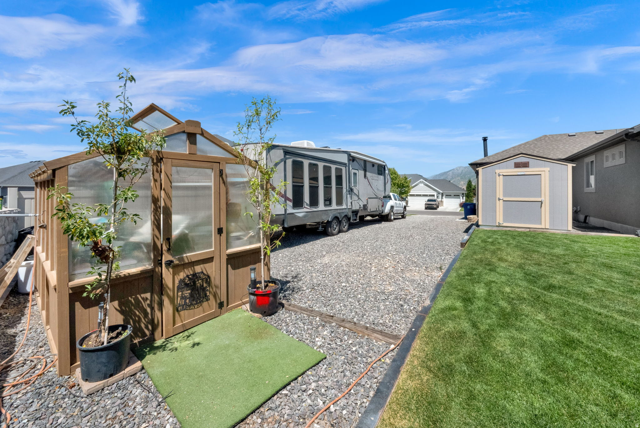 SUMMIT RIDGE - Residential