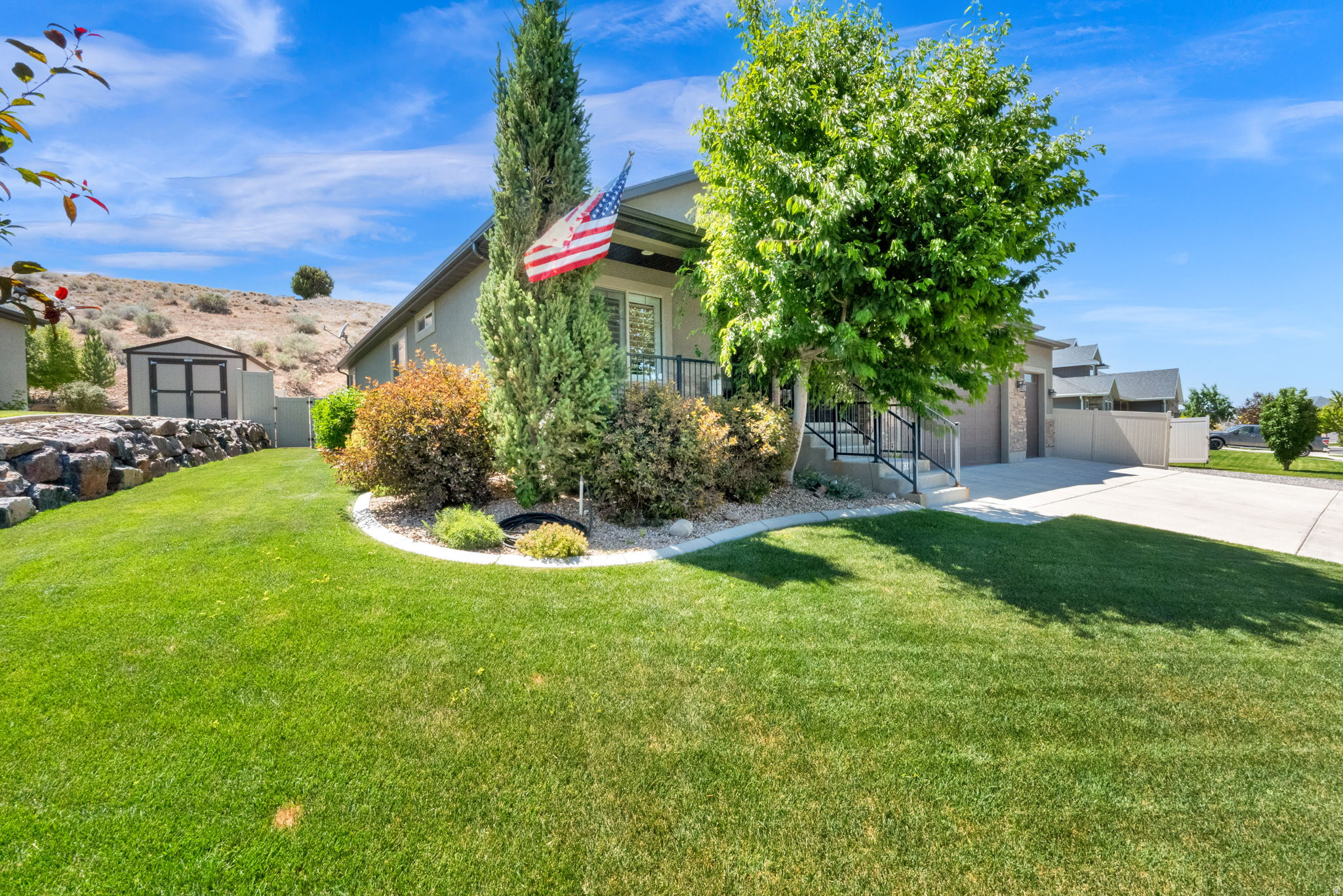 SUMMIT RIDGE - Residential