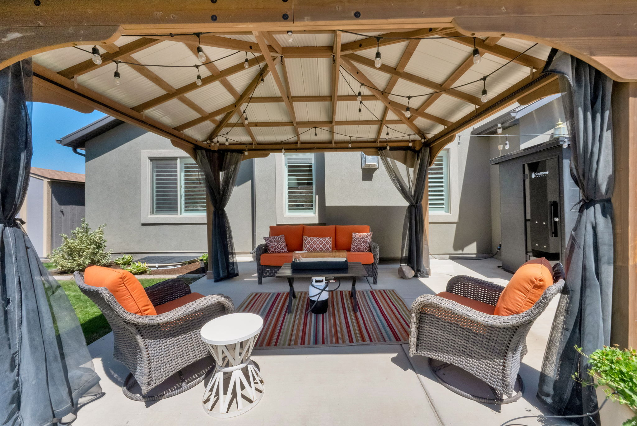 SUMMIT RIDGE - Residential