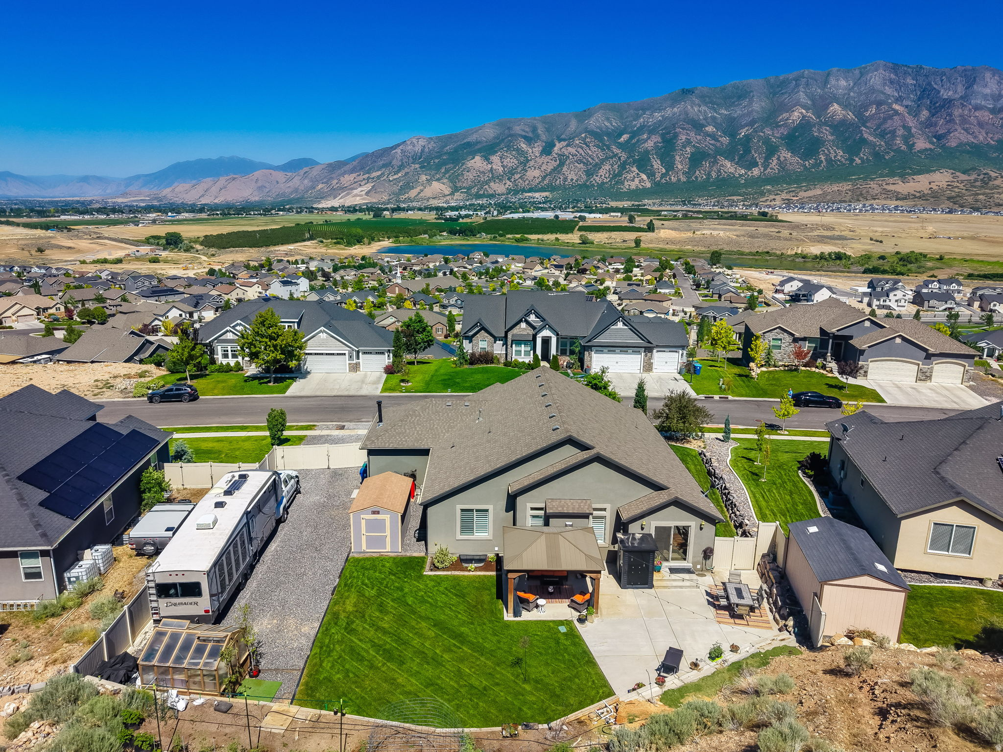 SUMMIT RIDGE - Residential