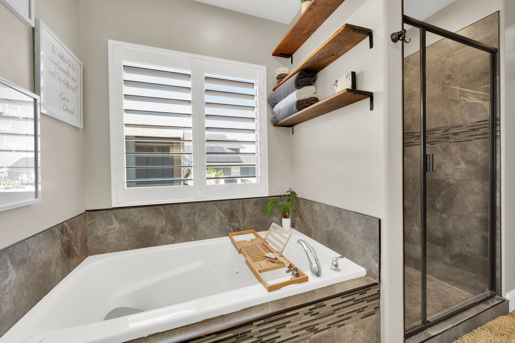 SUMMIT RIDGE - Residential
