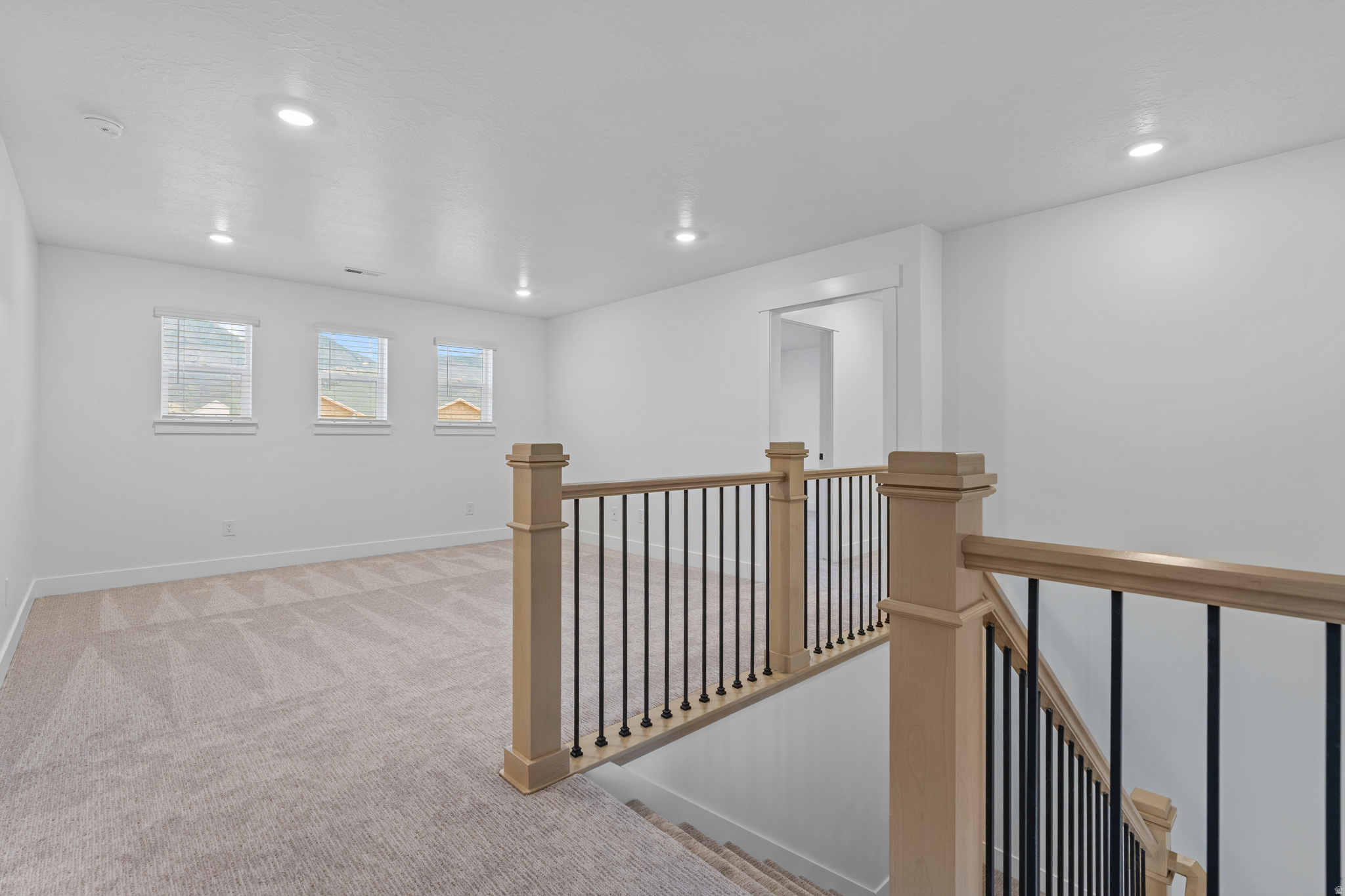 VISTAS AT SUMMIT RDG - Residential