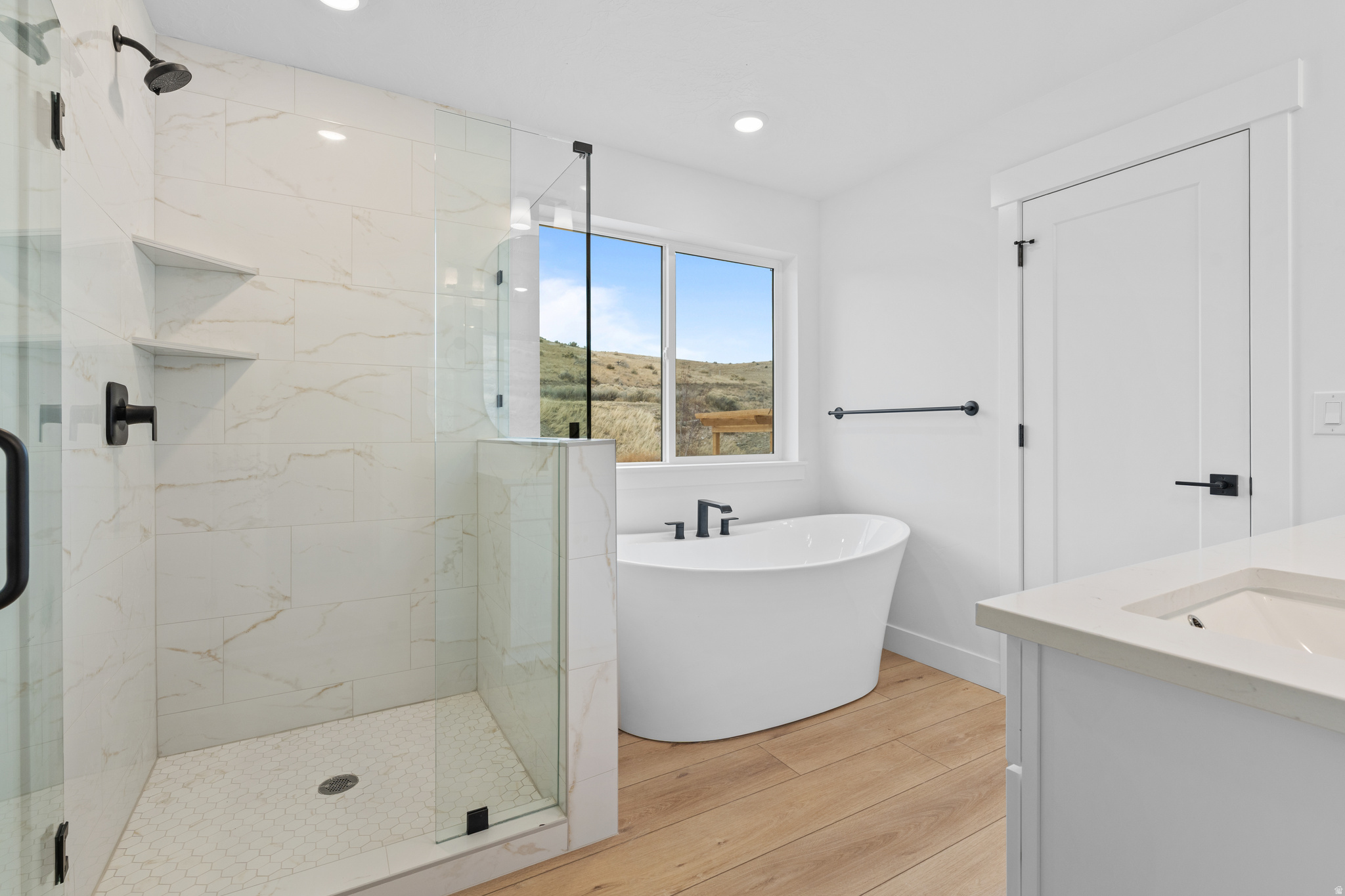 VISTAS AT SUMMIT RDG - Residential