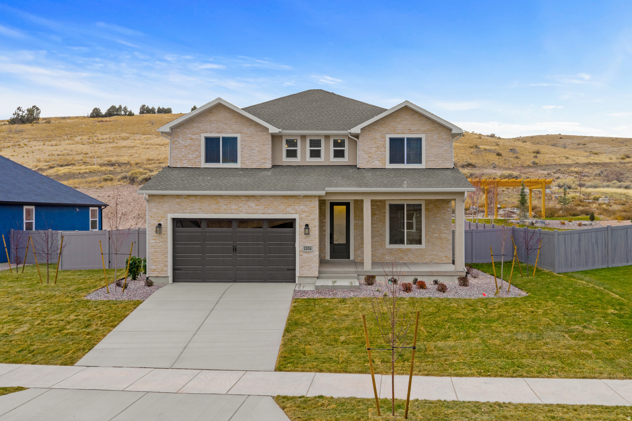 VISTAS AT SUMMIT RDG - Residential