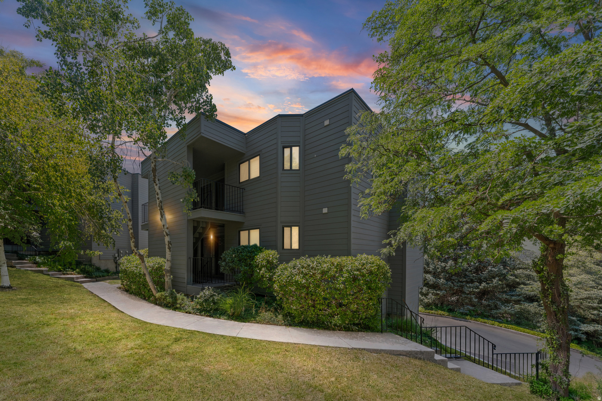 CAPITOL - Residential