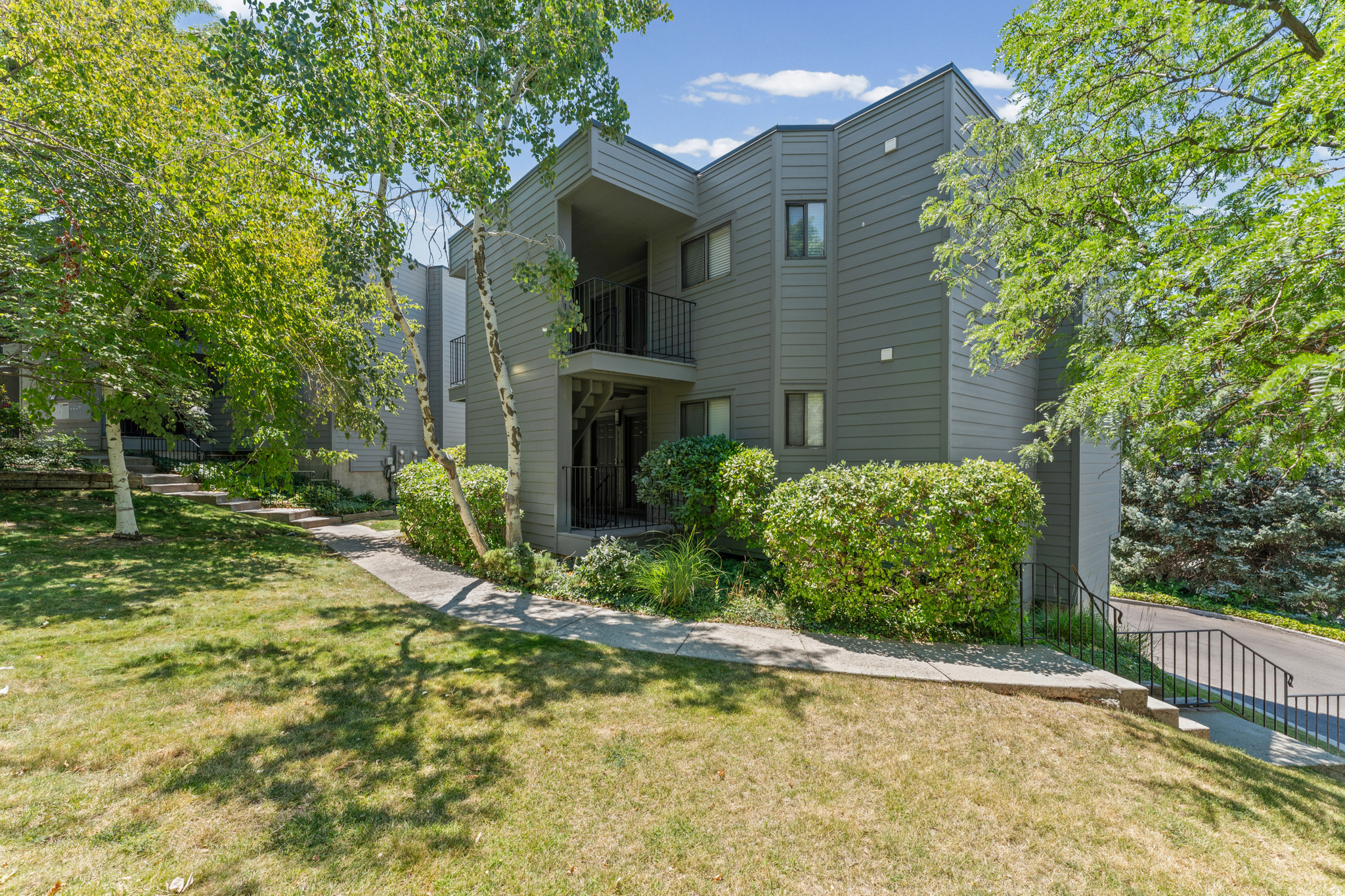 CAPITOL - Residential