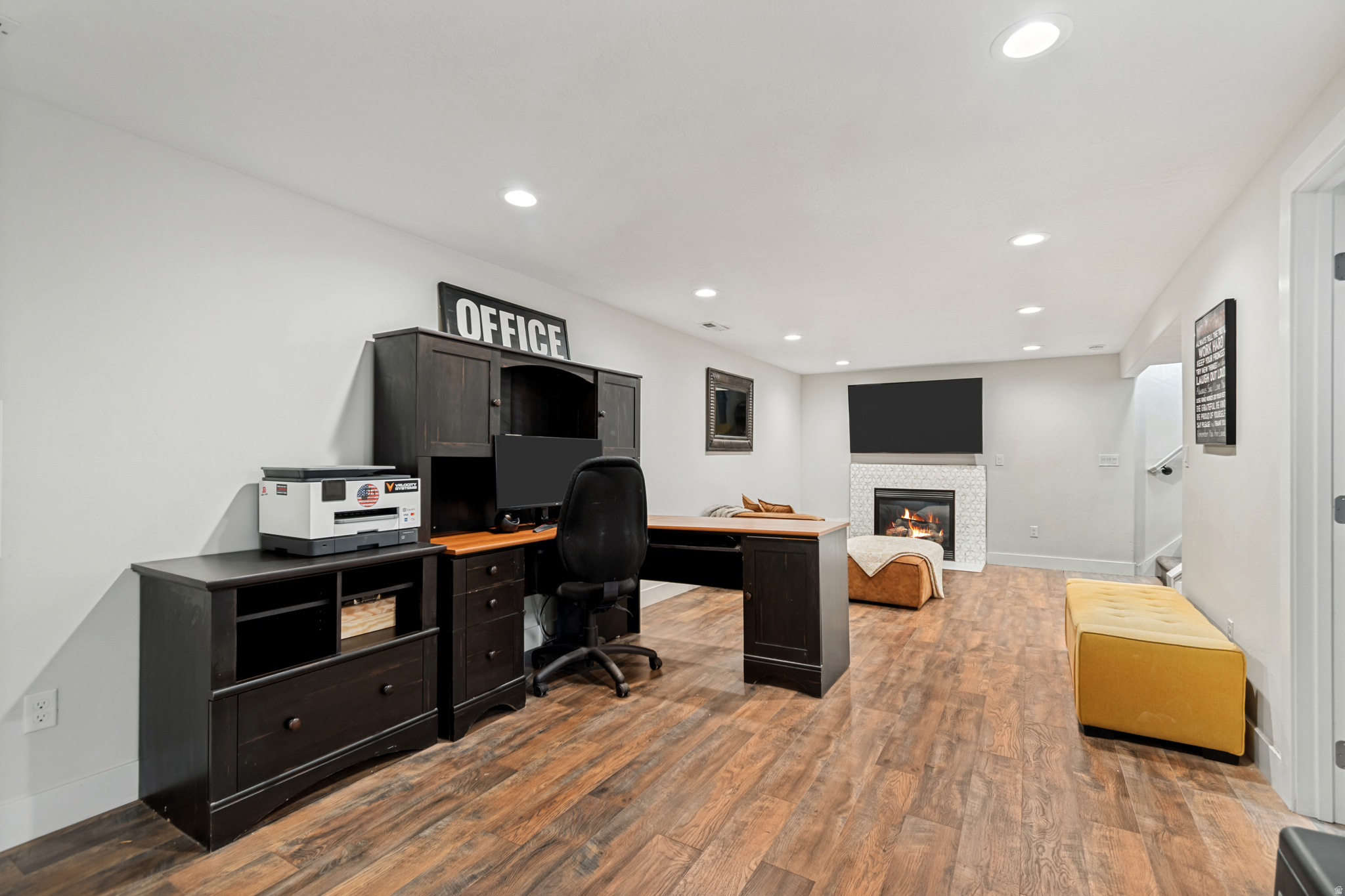 CAMELOT - Residential