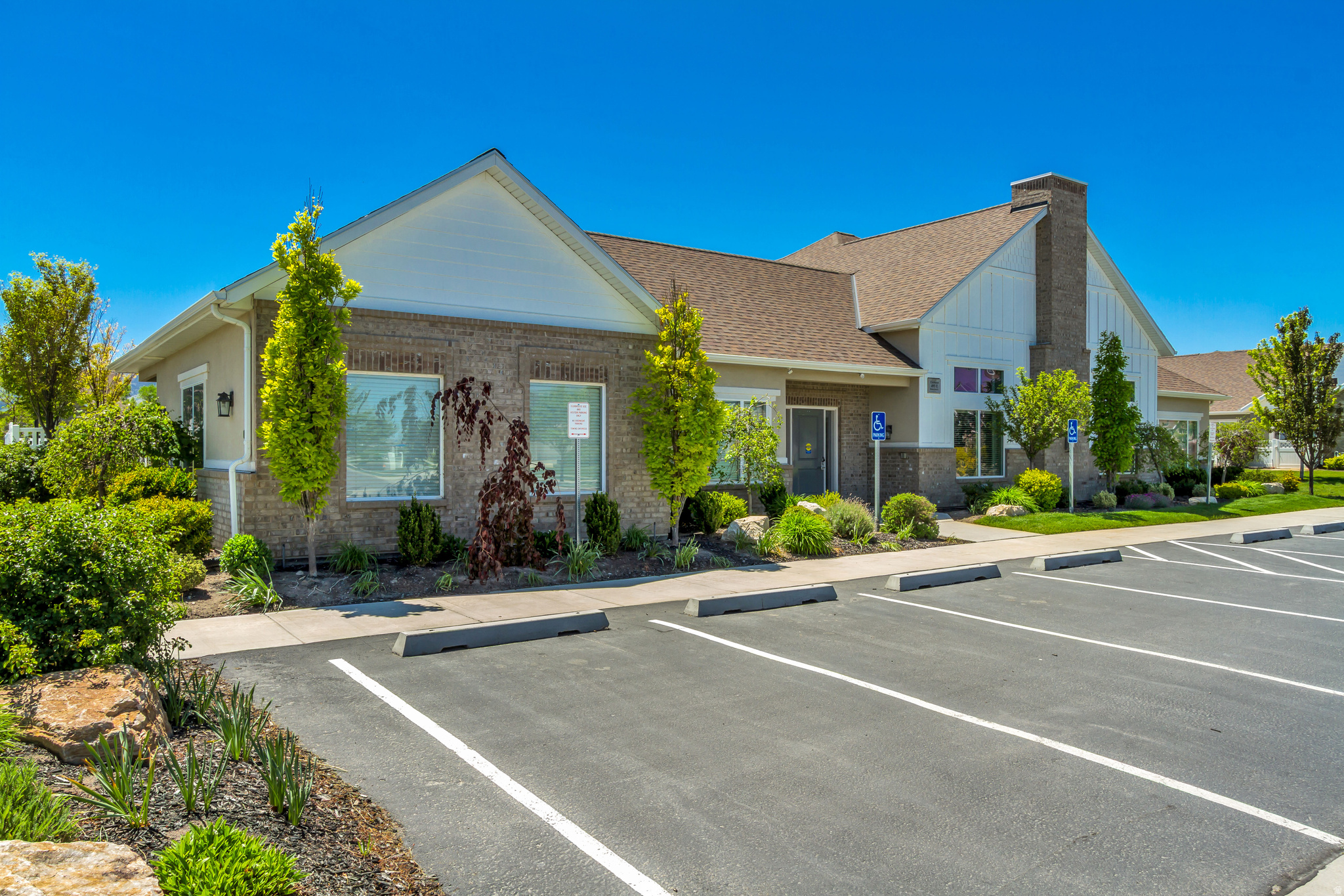 THE VILLA AT LEGACY ARMS - Residential