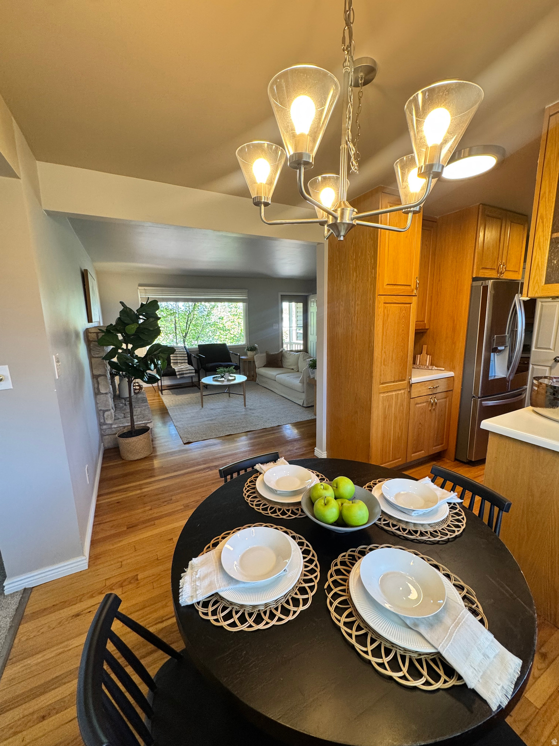 MAYWOOD HILLS - Residential