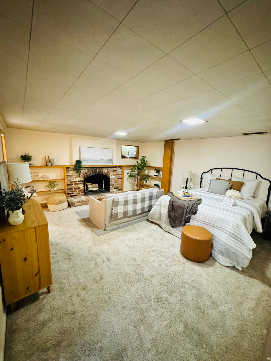 MAYWOOD HILLS - Residential