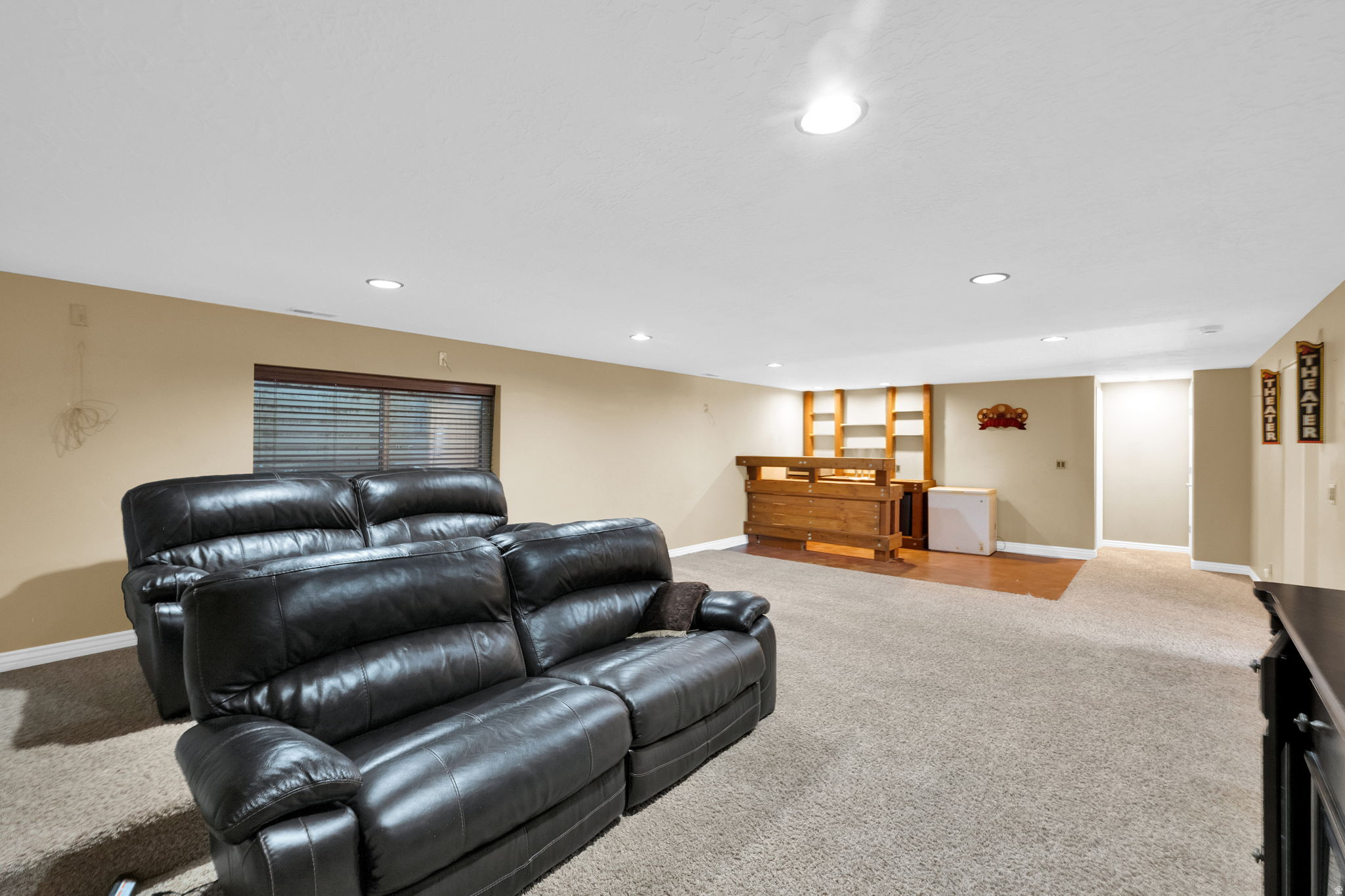 SILVER LAKE ESTATES - Residential