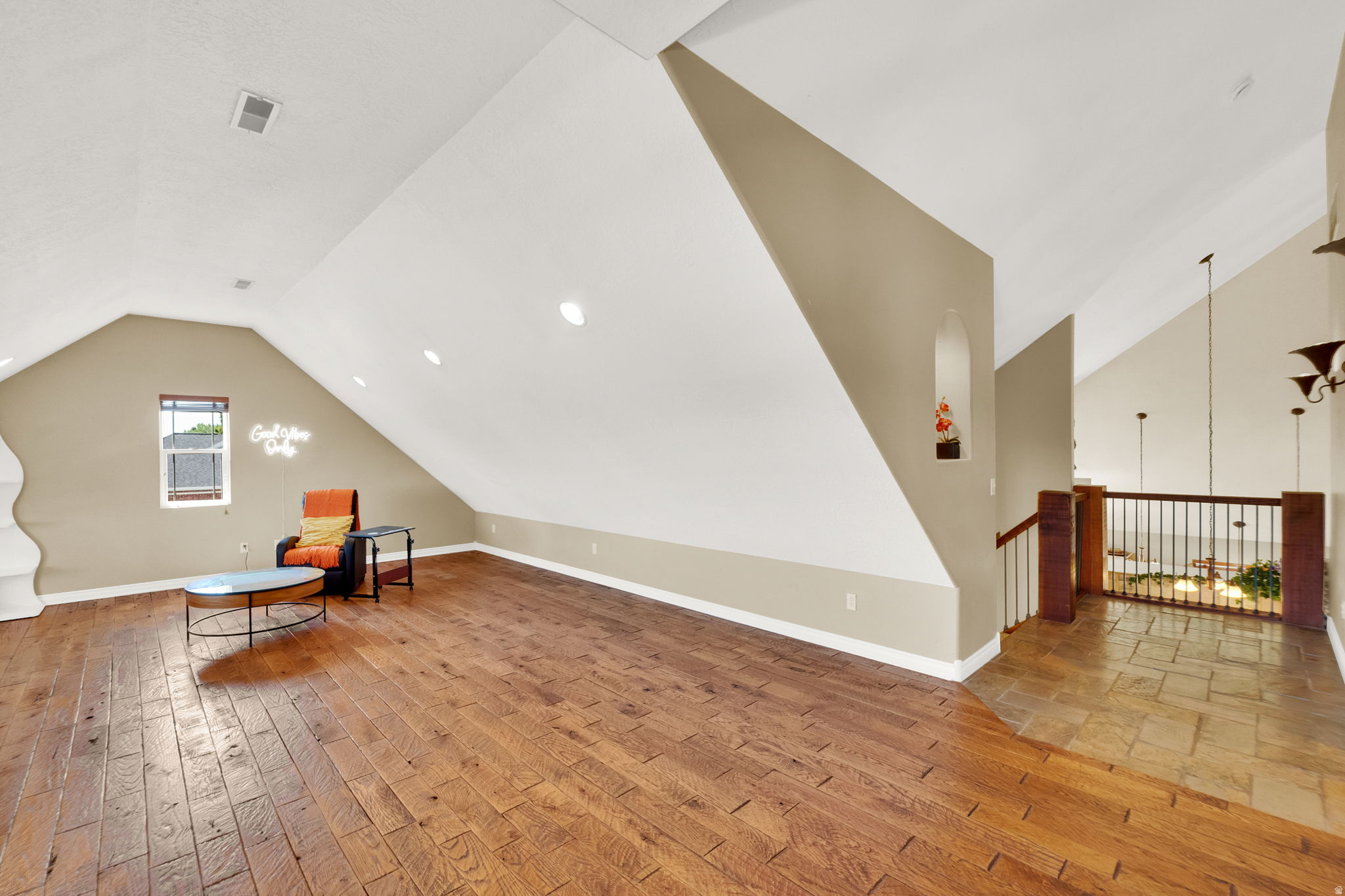 SILVER LAKE ESTATES - Residential