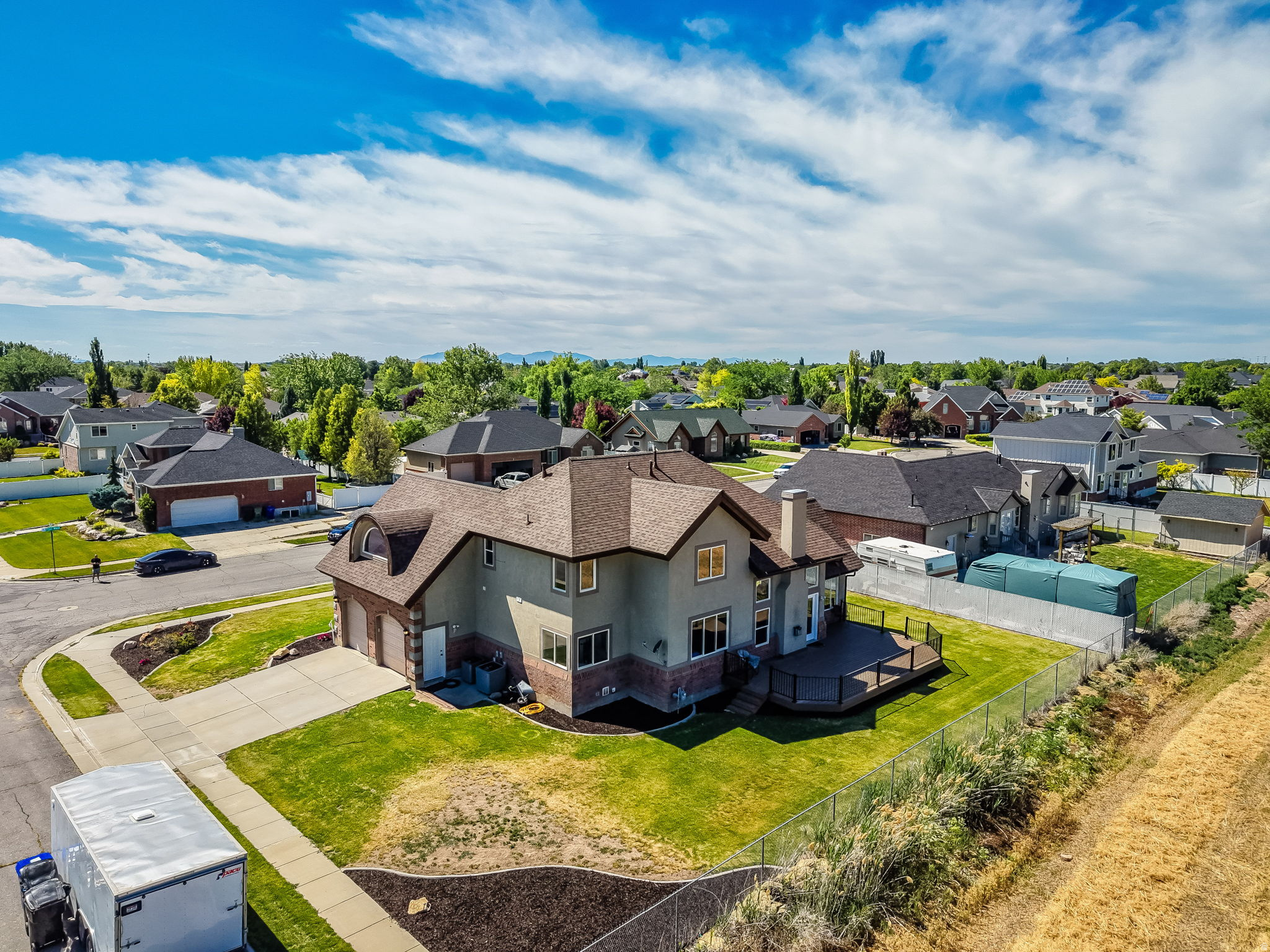 SILVER LAKE ESTATES - Residential