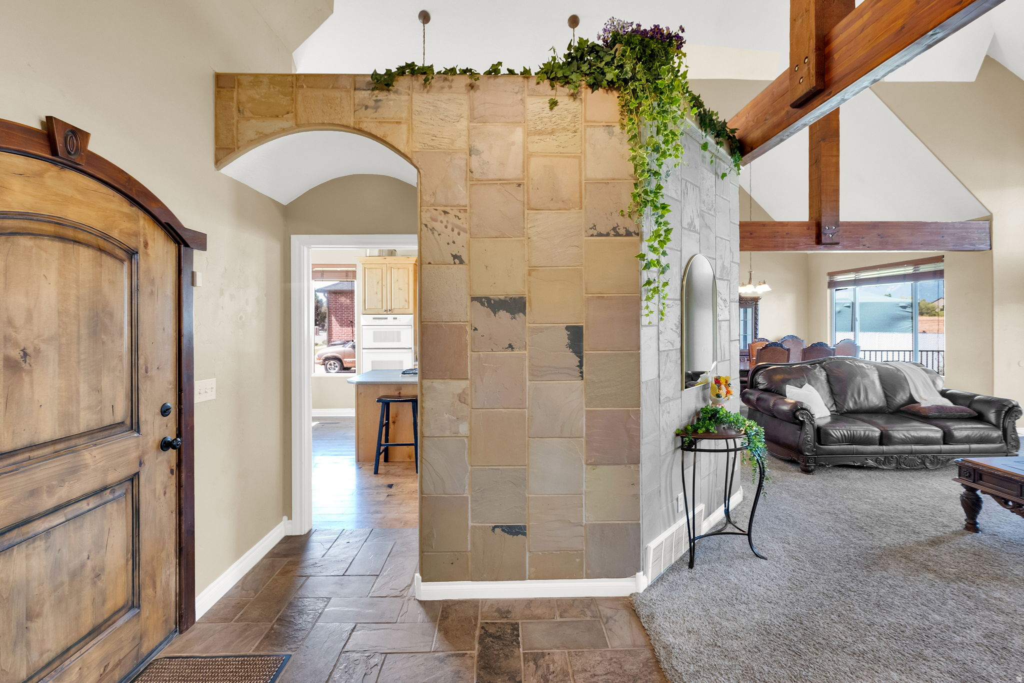 SILVER LAKE ESTATES - Residential