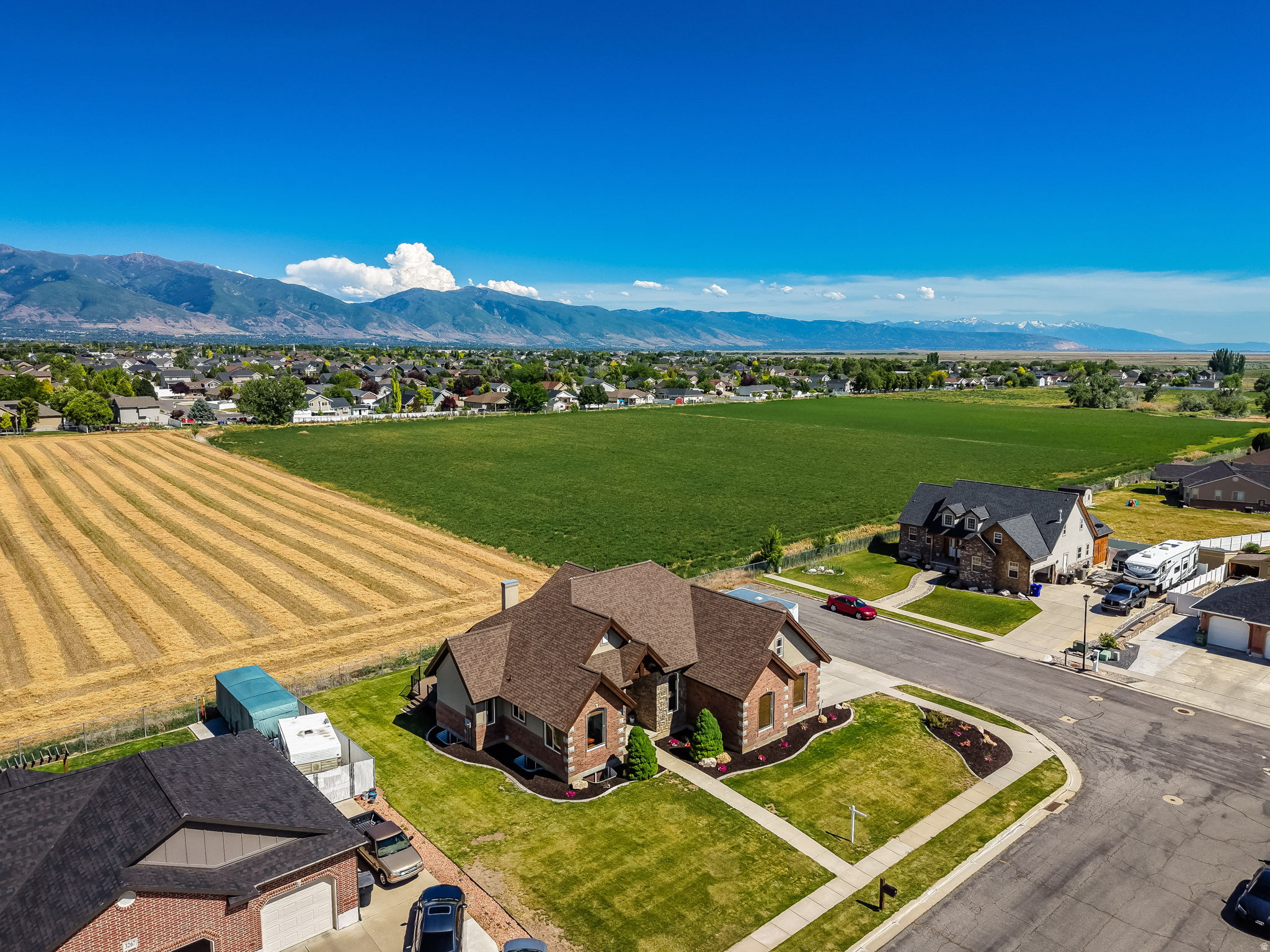 SILVER LAKE ESTATES - Residential