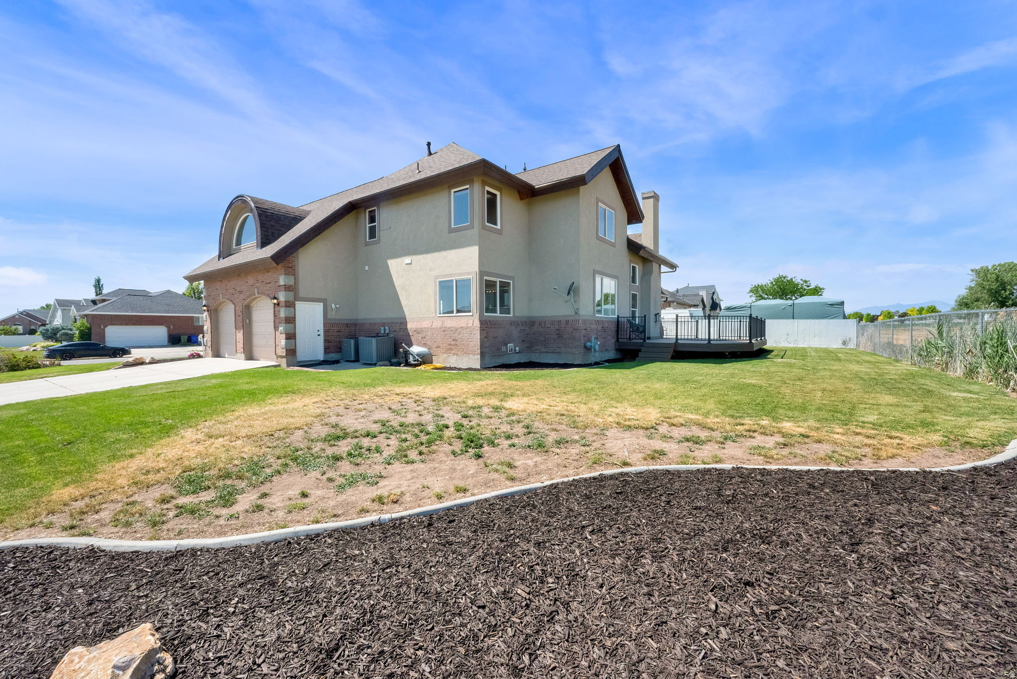 SILVER LAKE ESTATES - Residential