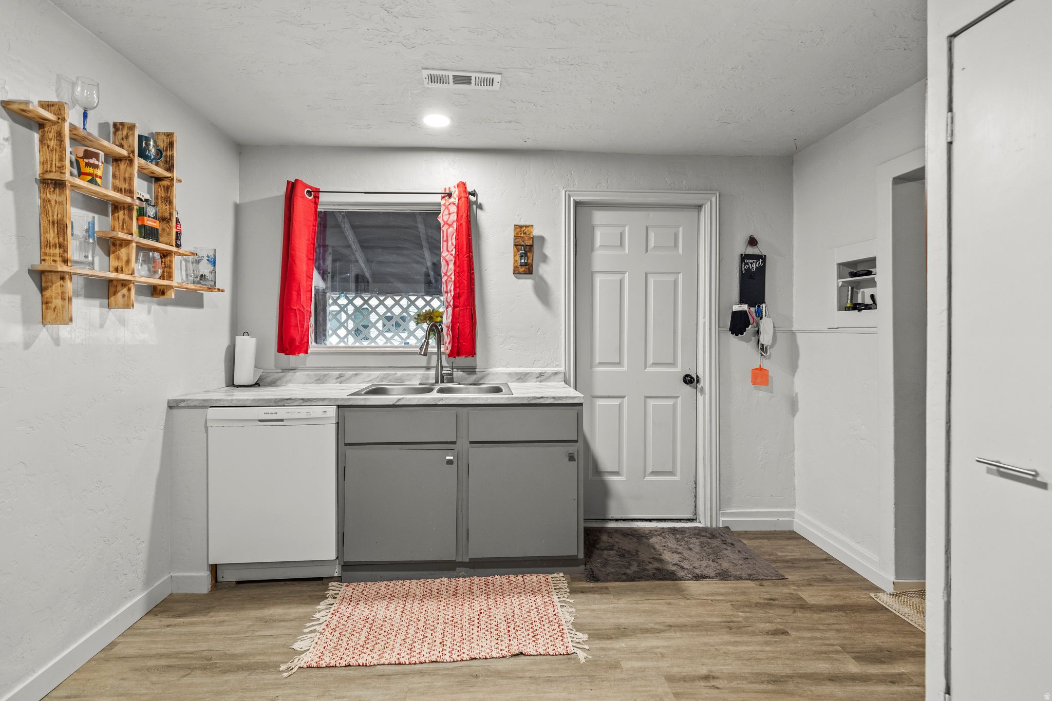YOUNG PROPERTY - Residential