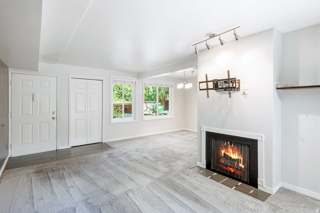 WOOD HOLLOW - Residential