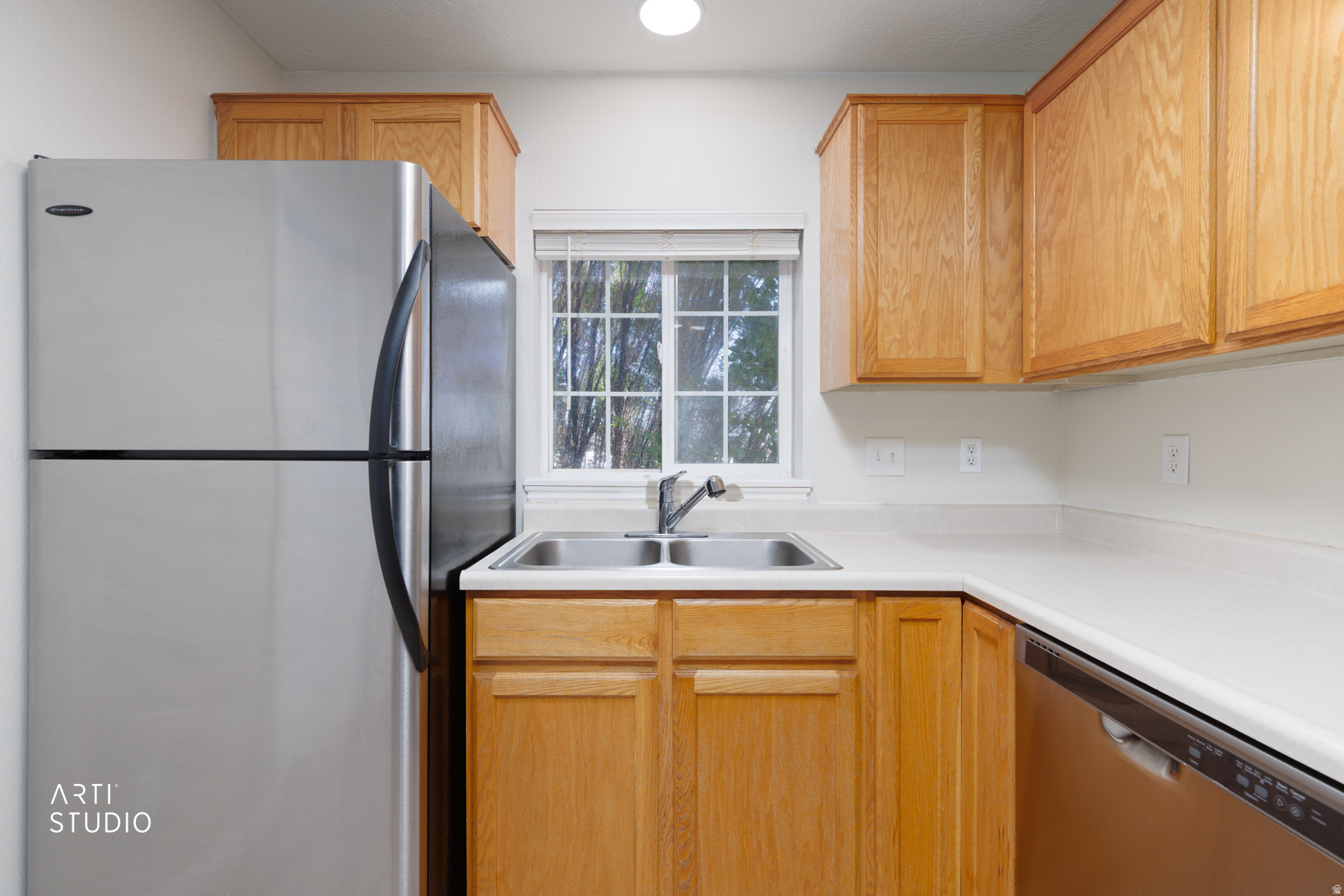 THE KINGSTON PLACE CONDO - Residential