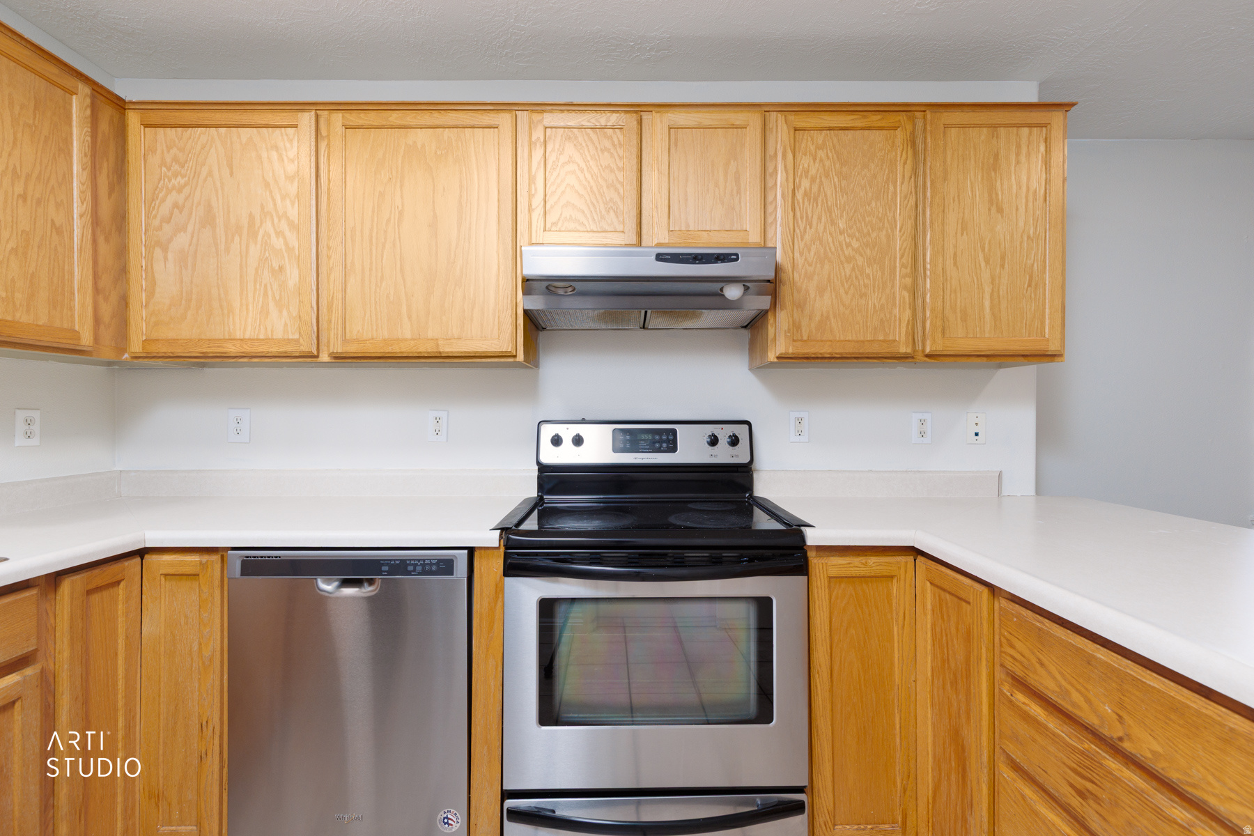 THE KINGSTON PLACE CONDO - Residential