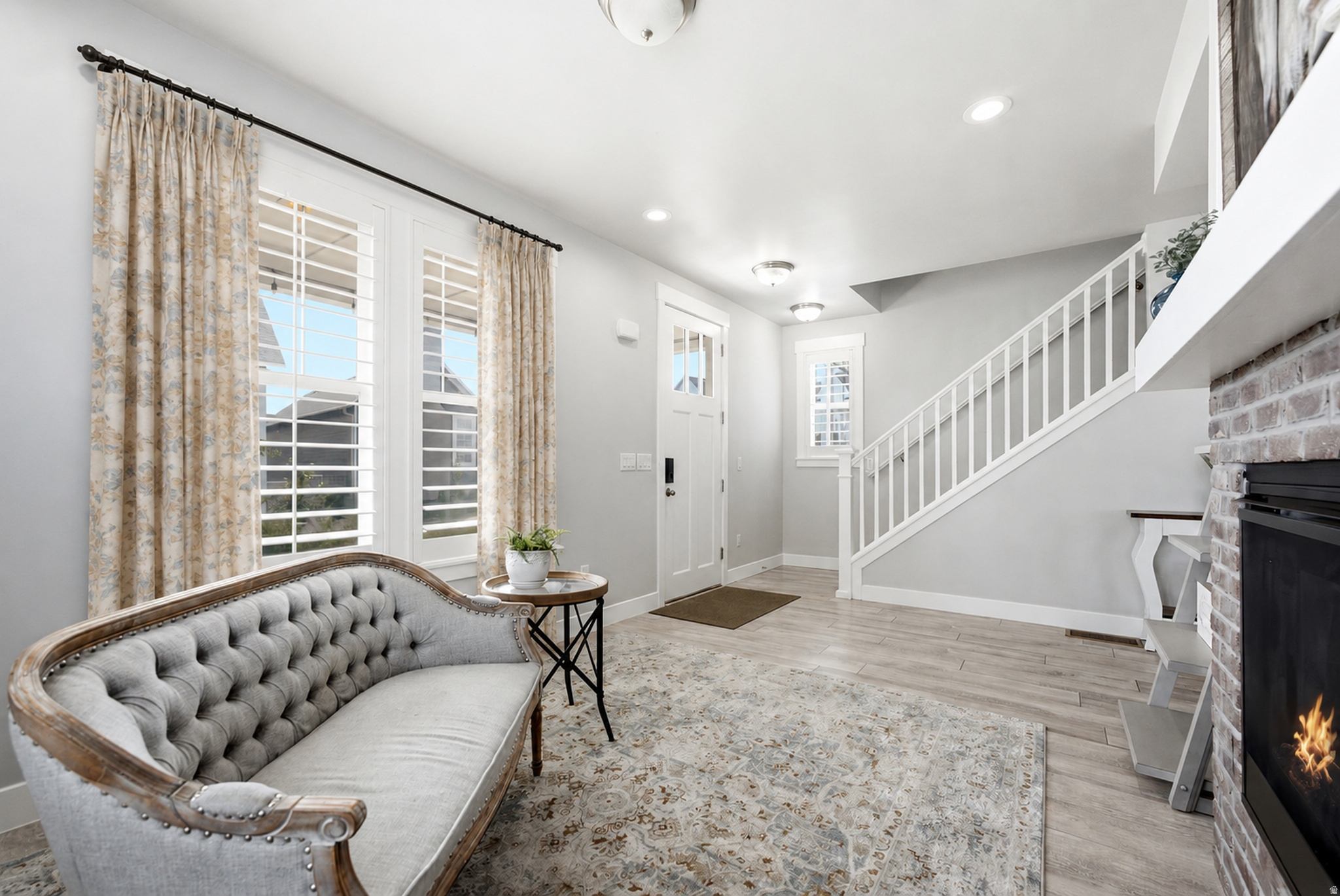 DAYBREAK - Residential
