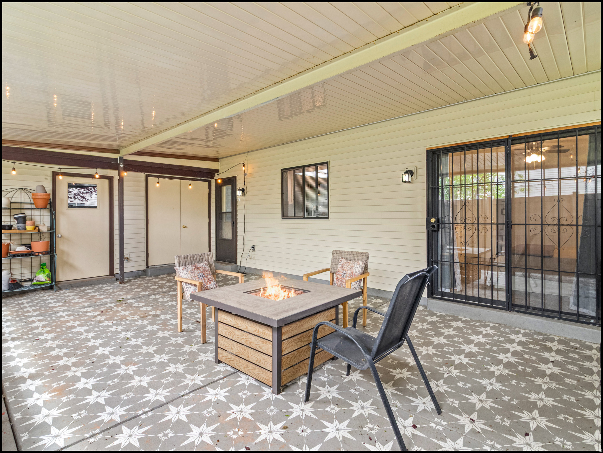 CHASE LANE VILLAGE - Residential